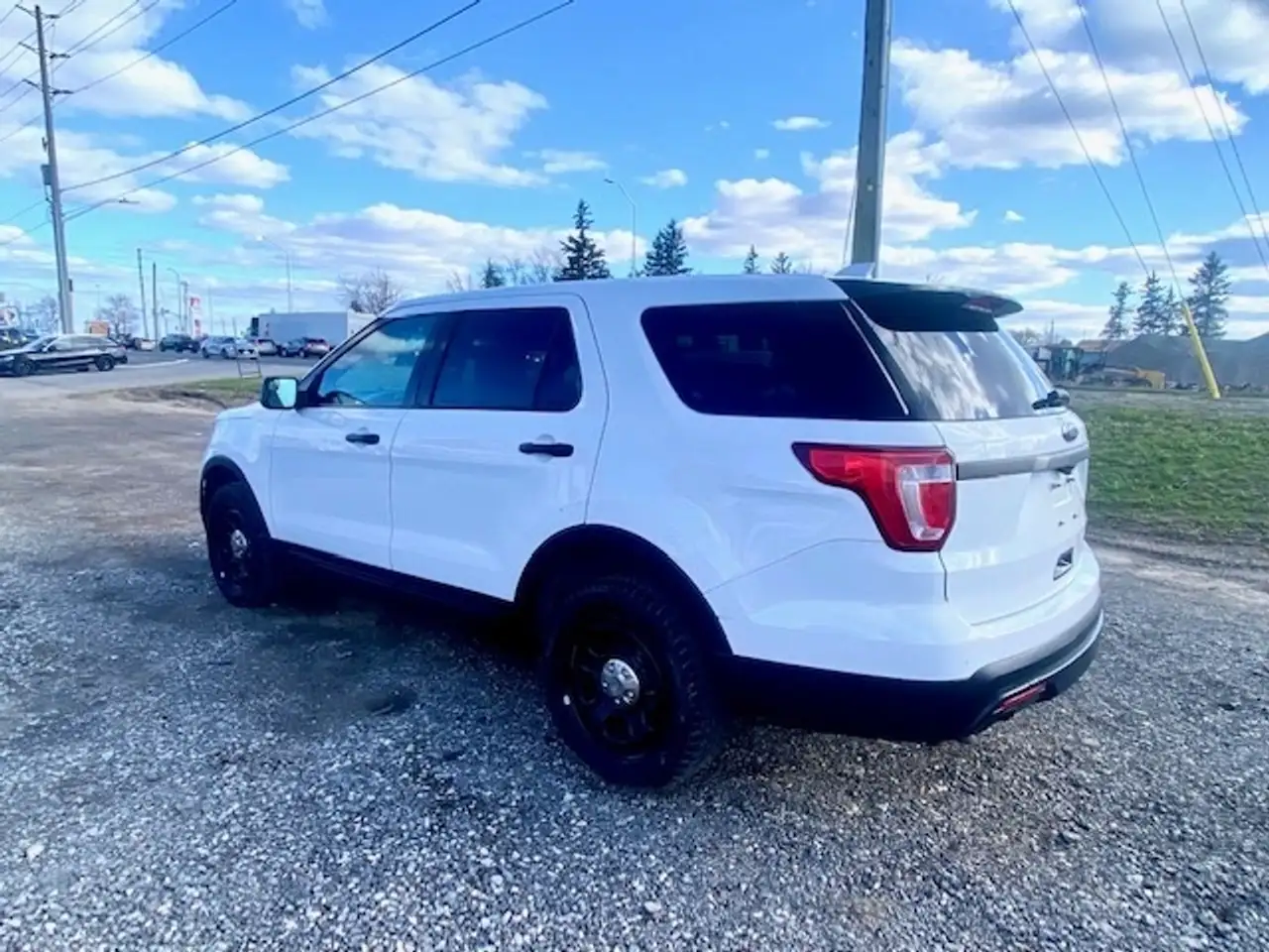 Ford Police Interceptor Utility снимка Ford Police Interceptor Utility