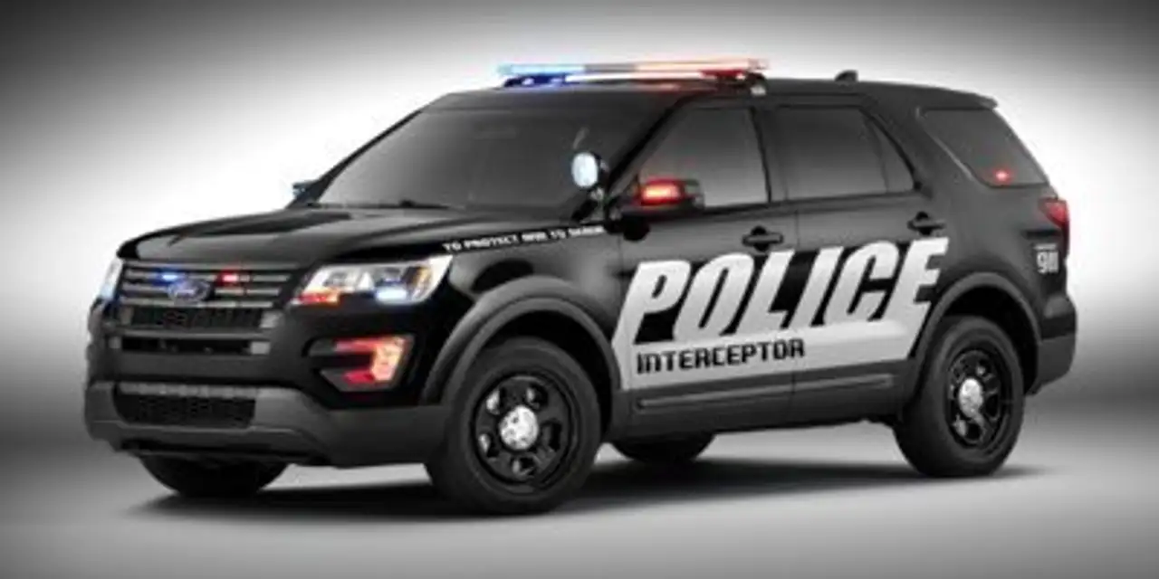 Ford Police Interceptor Utility снимка Ford Police Interceptor Utility
