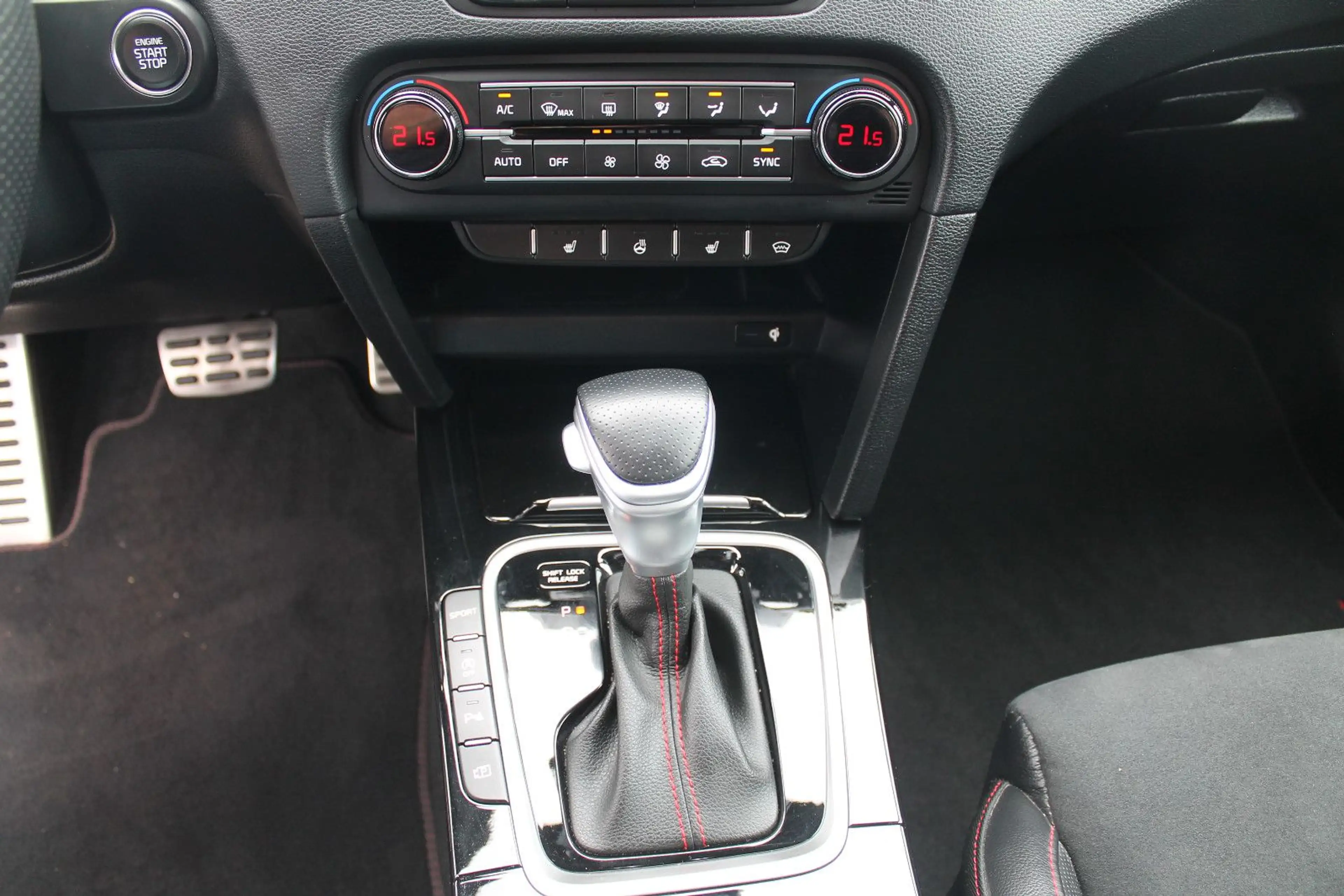 Kia ProCeed / pro_cee'd ProCeed GT, Facelift, el. Sitze, Navi, Bastuck — photo 14