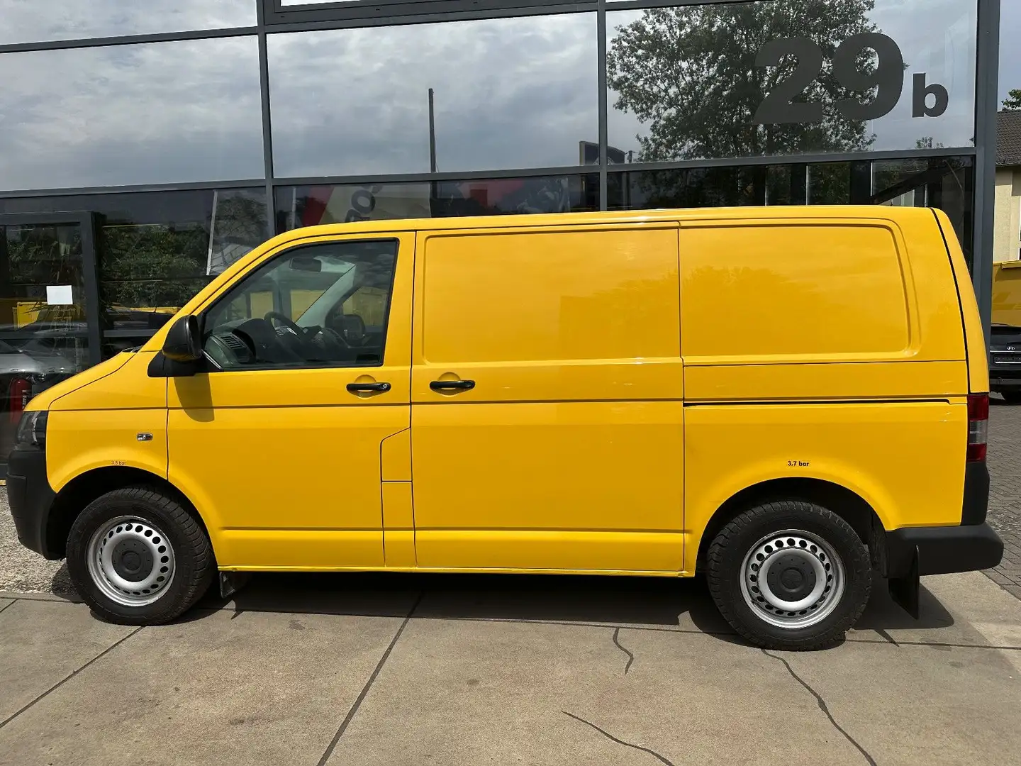 Volkswagen T5 Transporter Facelift*Einparkhilfe*1.Hand* Gelb - 2