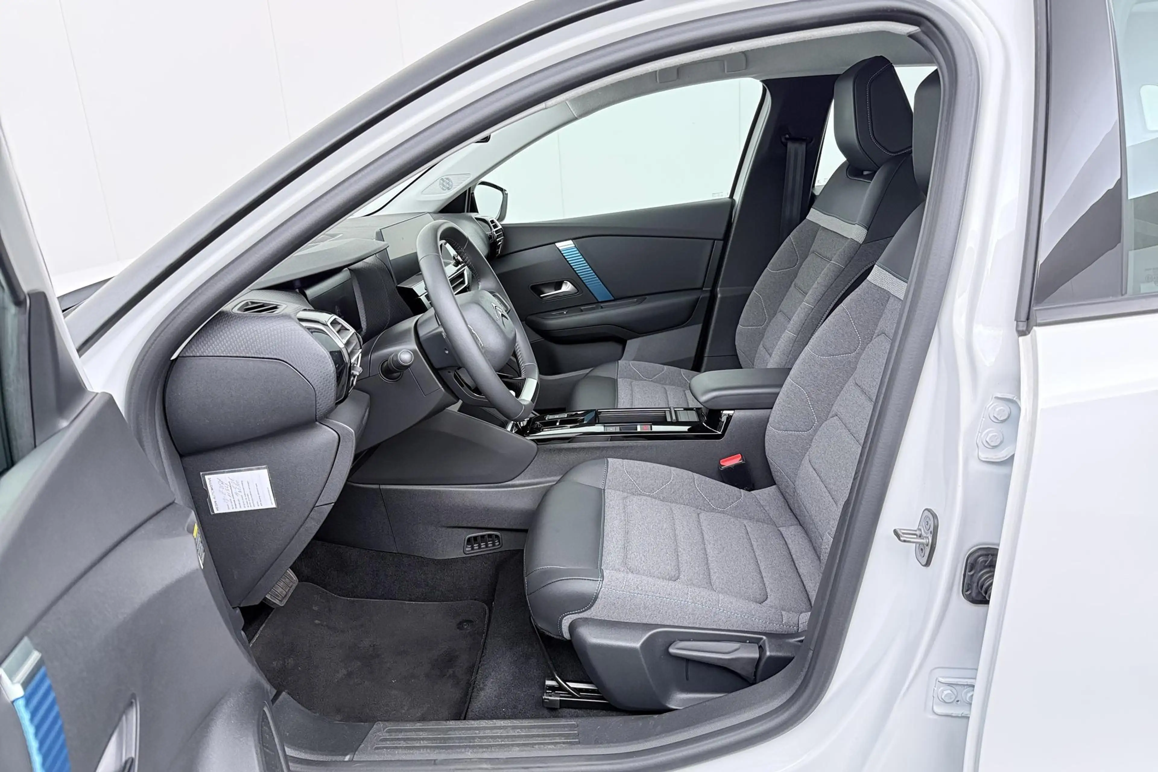 Citroen E-C4 Electric Feel Pack 50 kWh | SOH 94%| Trekhaak | Navigatie | — photo 15