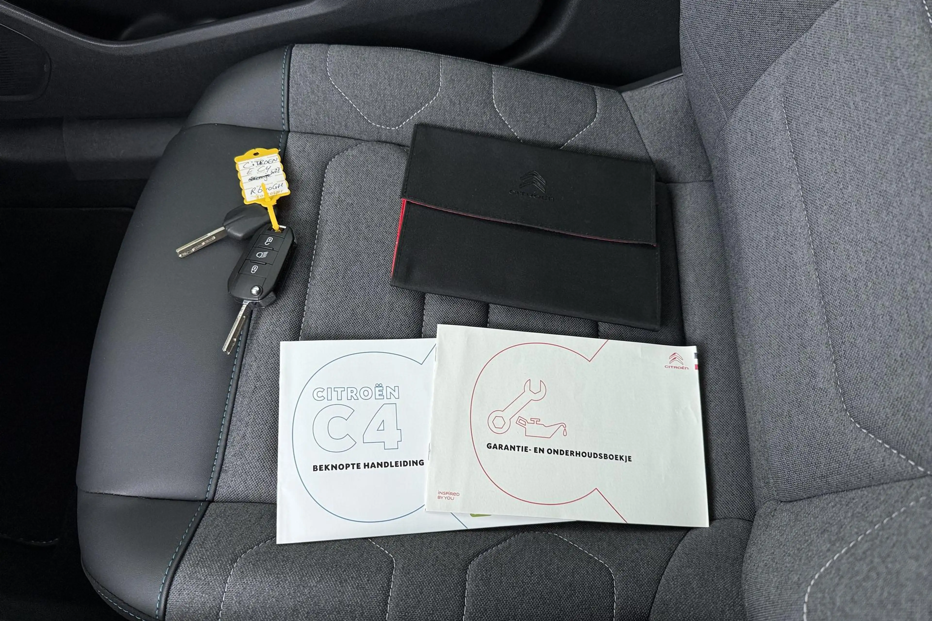 Citroen E-C4 Electric Feel Pack 50 kWh | SOH 94%| Trekhaak | Navigatie | — photo 10