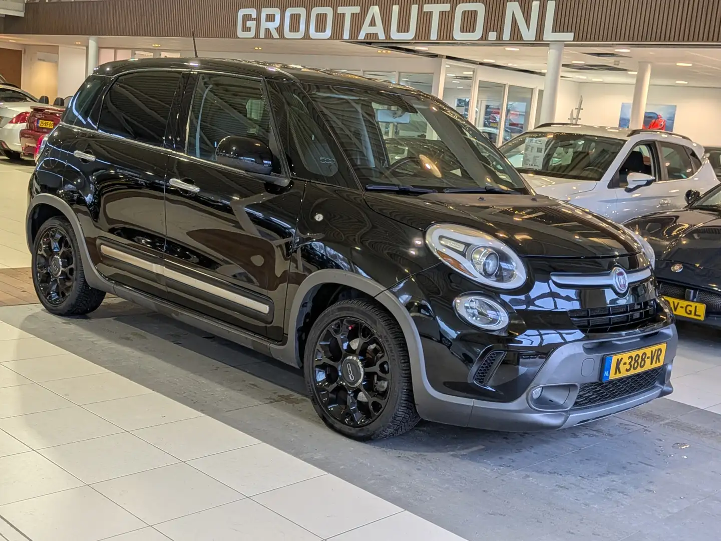 Fiat 500L 1.4-T-Jet Beats Edition Automaat Trekking, Airco, Negru - 1