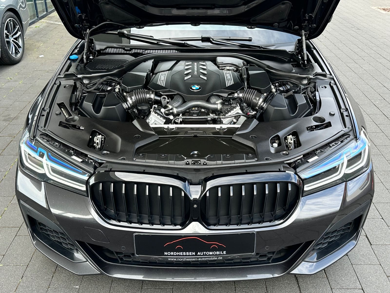 BMW 550 i xDrive M Sport Pro | Massage | Head-Up — photo 6