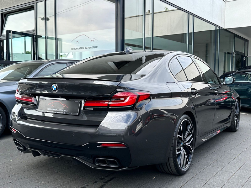 BMW 550 i xDrive M Sport Pro | Massage | Head-Up — photo 4