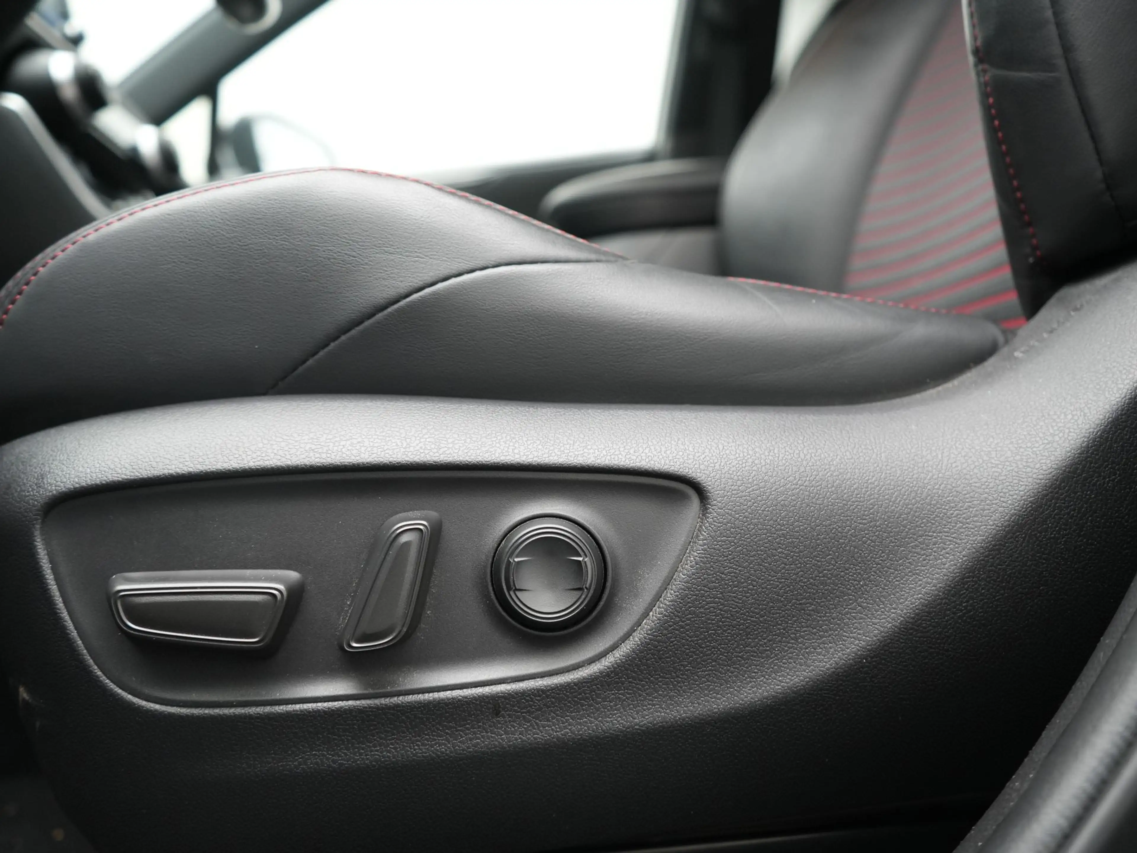 Suzuki Across 2.5 Style PHEV 306pk Dealer O.H. | Adaptive Cruise — photo 12