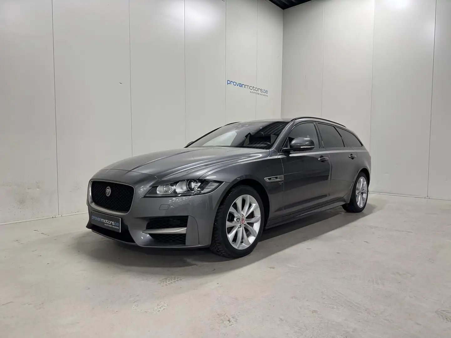 Jaguar XF 2.0 Benzine Autom. - R Sport - Apple CarPlay - ... Gri - 1