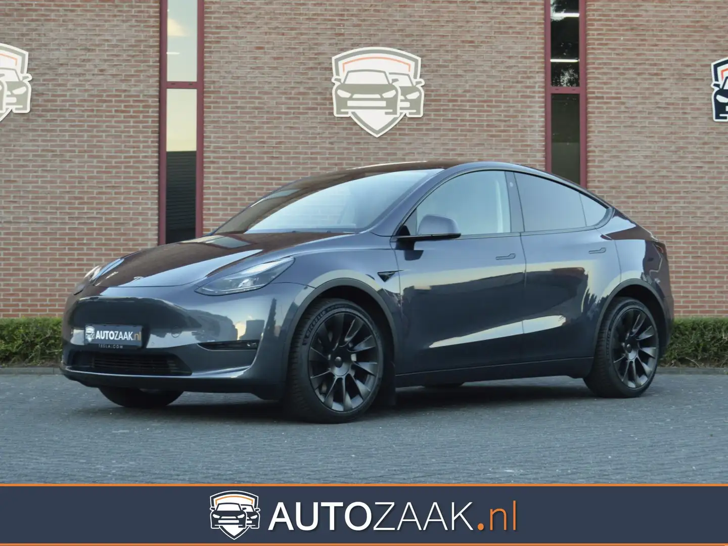 Tesla Model Y Long Range AWD | Trekhaak | Winterbandenset Gris - 1