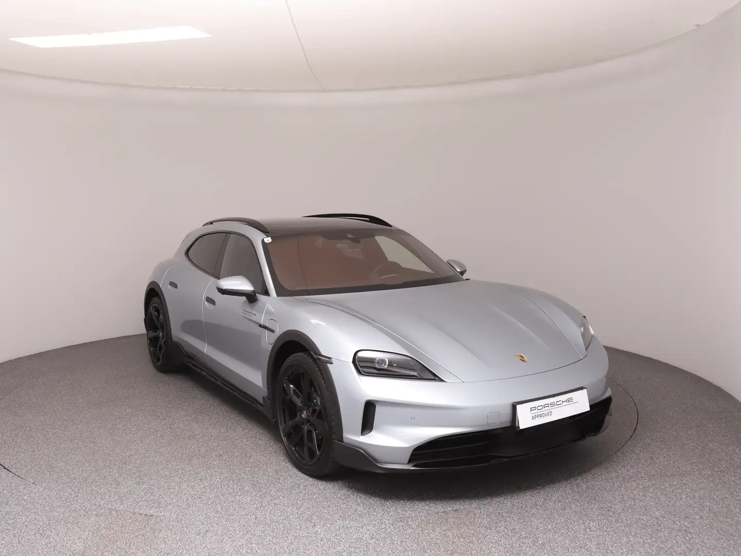 Porsche Taycan 4 Cross Turismo Grau - 2