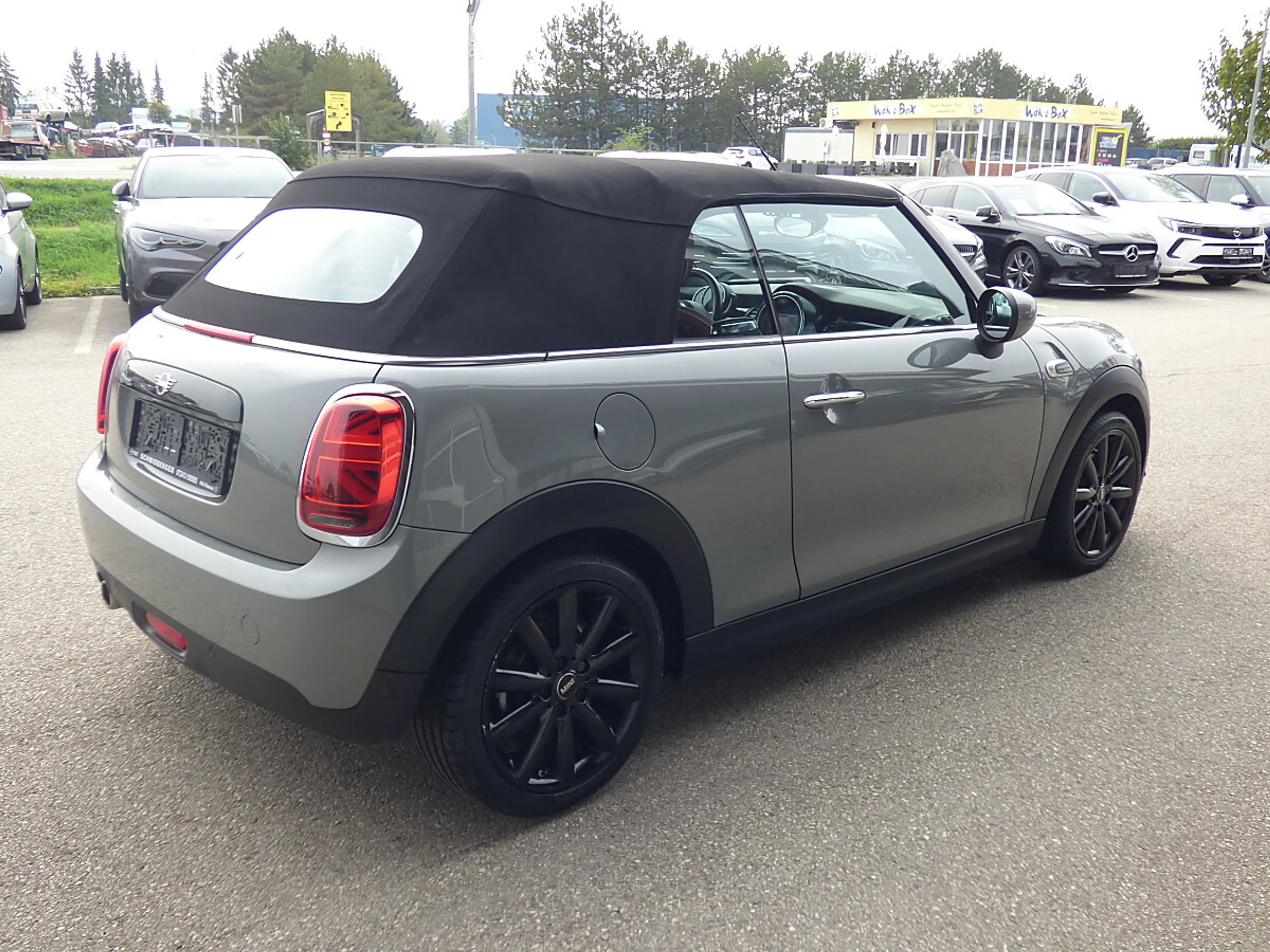 MINI Cooper Cabrio MINI Cooper Cabrio Aut. 8-fach bereift — photo 3