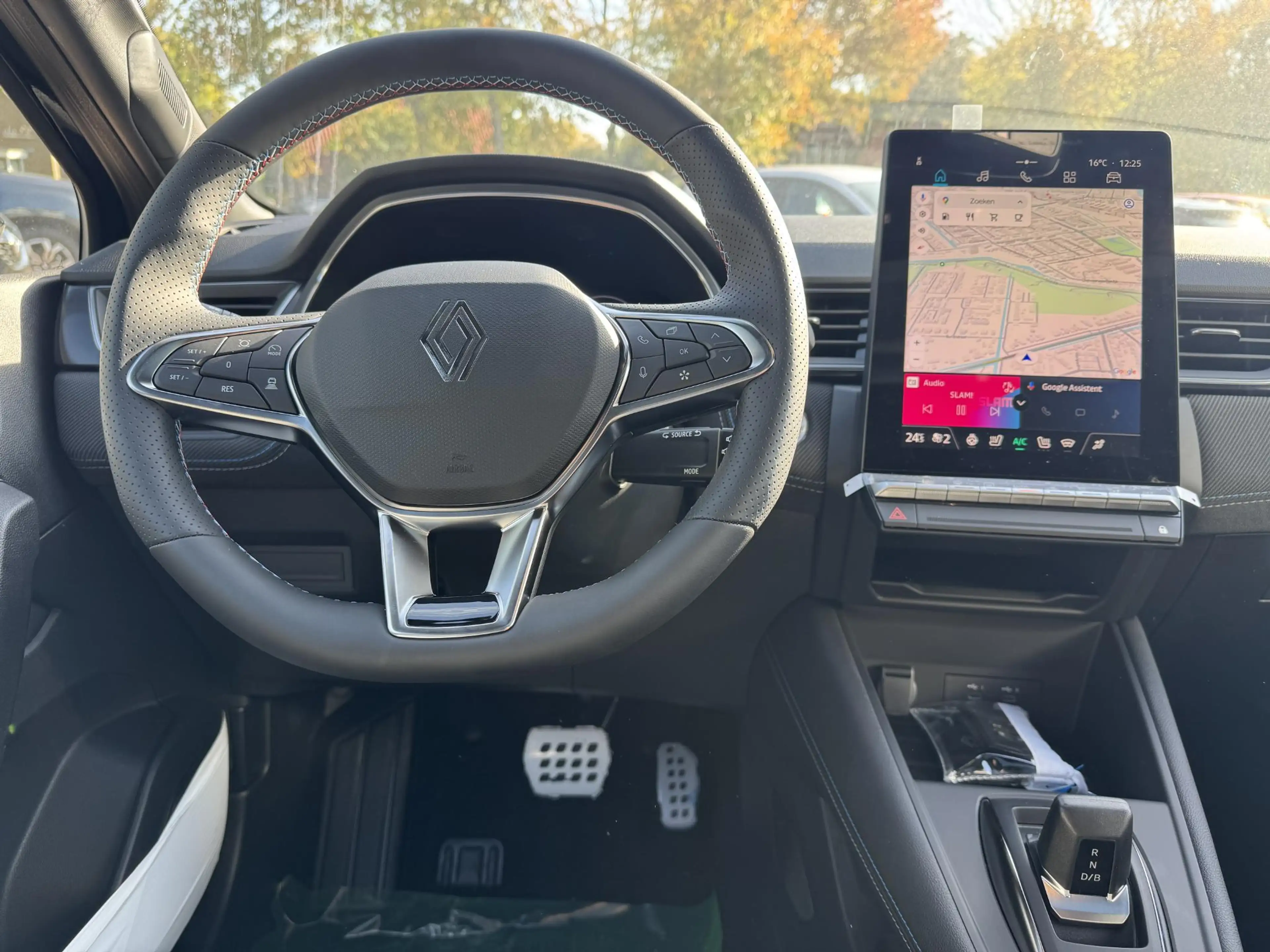 Renault Captur 1.8 E-Tech 160 Esprit Alpine+Pack Privilege&L/S!! — photo 16
