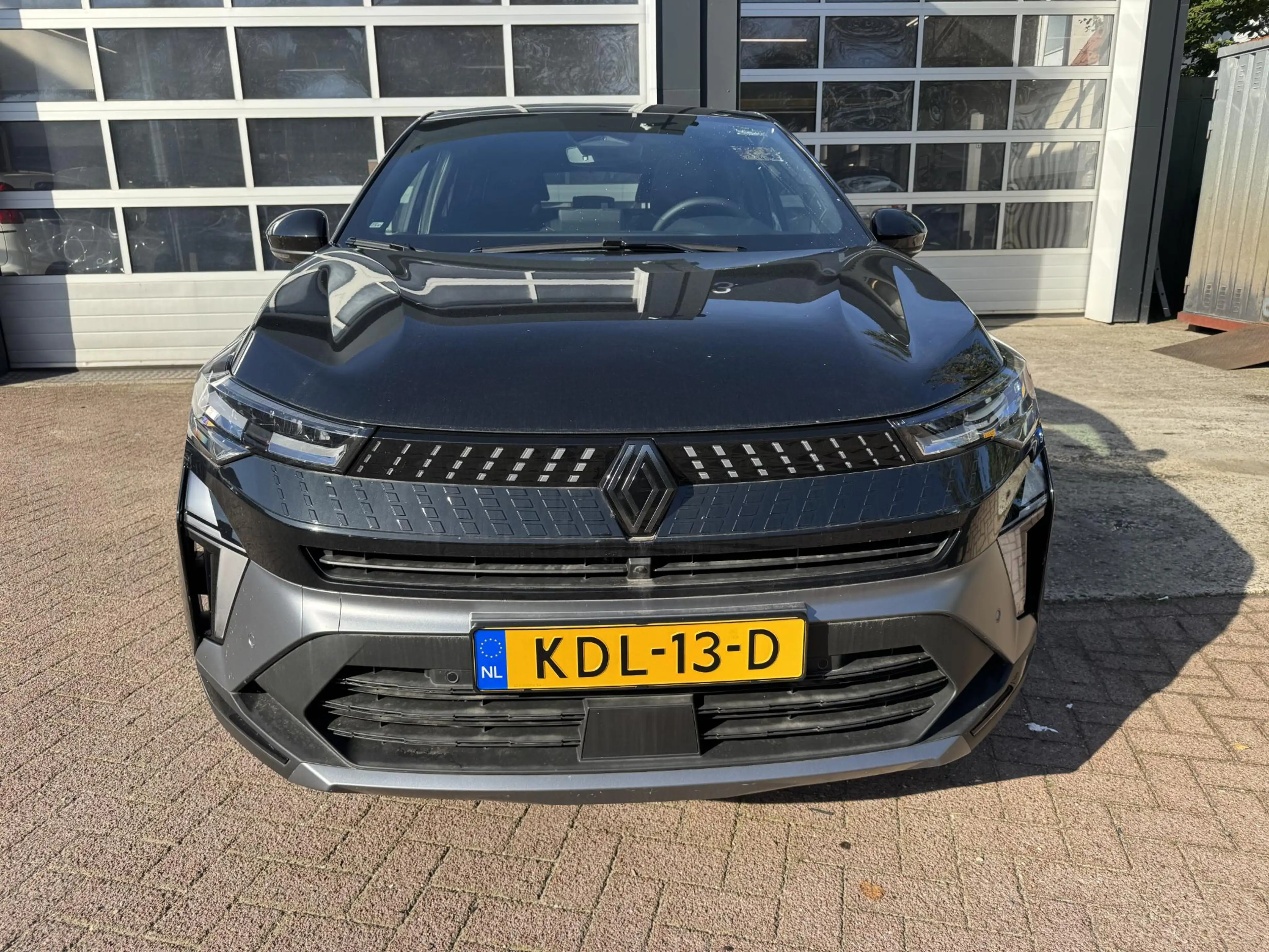 Renault Captur 1.8 E-Tech 160 Esprit Alpine+Pack Privilege&L/S!! — photo 2