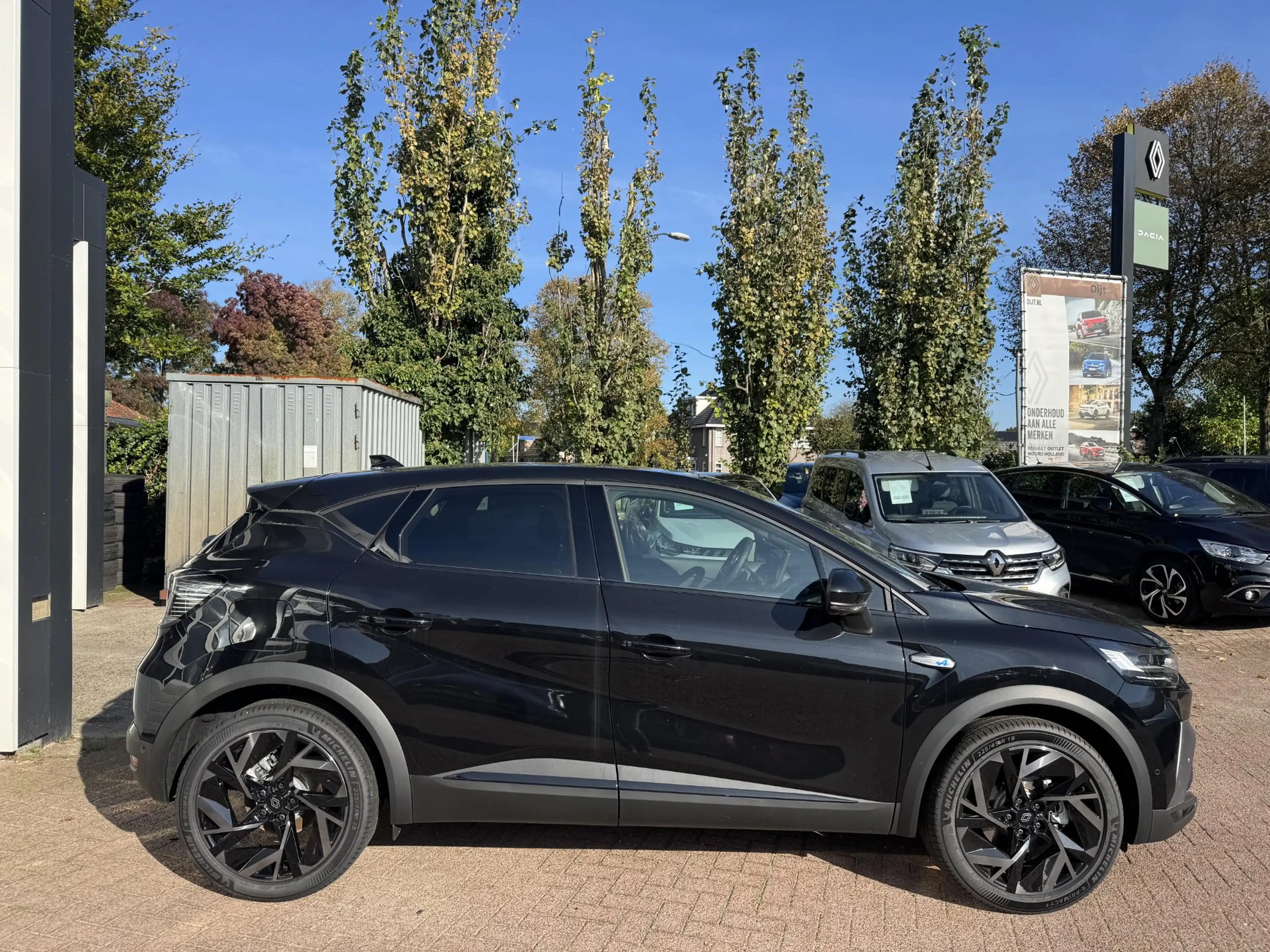 Renault Captur 1.8 E-Tech 160 Esprit Alpine+Pack Privilege&L/S!! — photo 4
