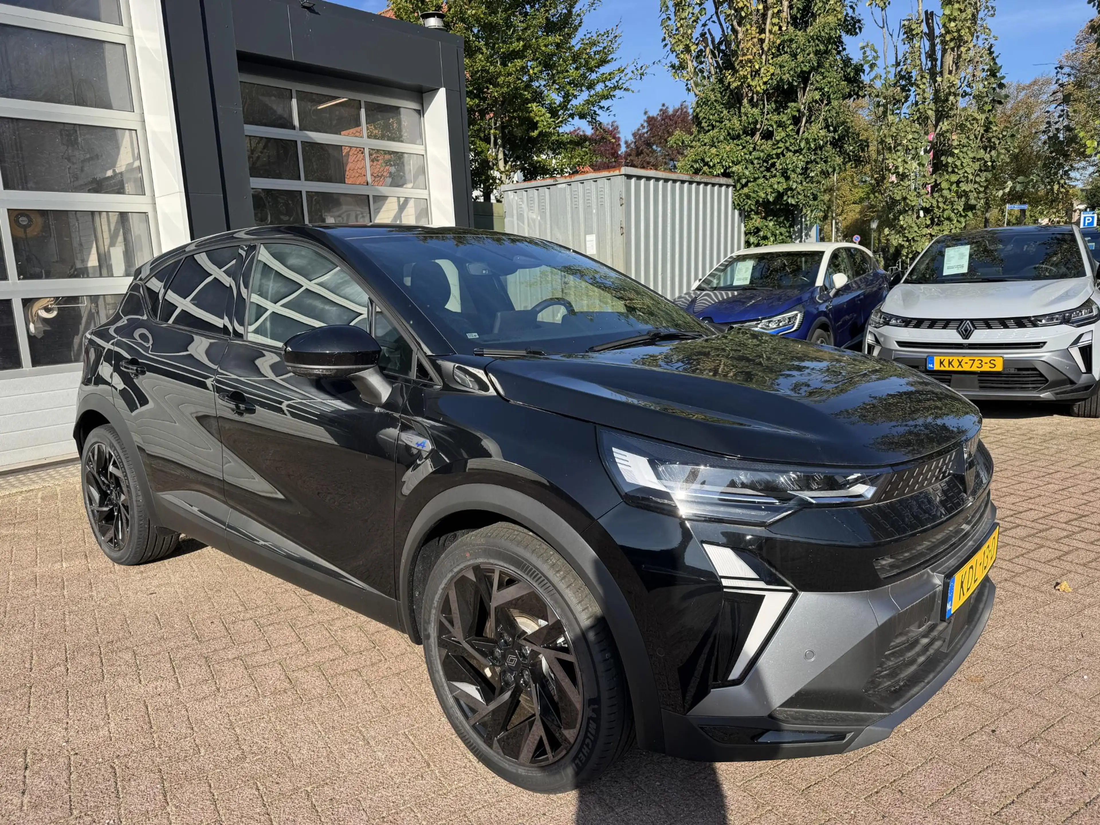 Renault Captur 1.8 E-Tech 160 Esprit Alpine+Pack Privilege&L/S!! — photo 3