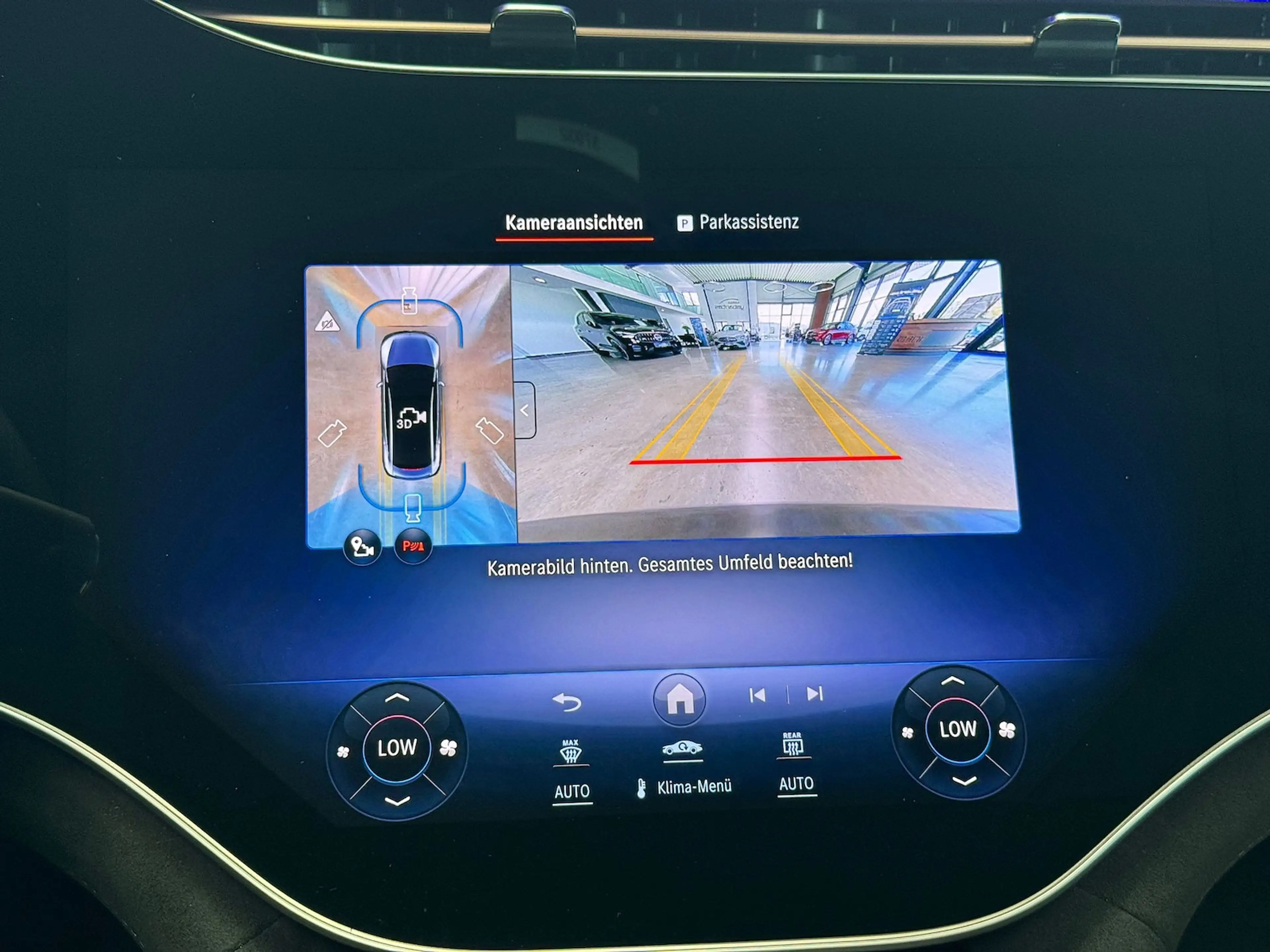 Mercedes-Benz EQE 43 HYPERSCREEN AIRMAT MASSAGE PANO 360° HEADUP — photo 9