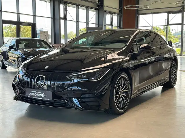 Mercedes-Benz EQE 43 HYPERSCREEN AIRMAT MASSAGE PANO 360° HEADUP