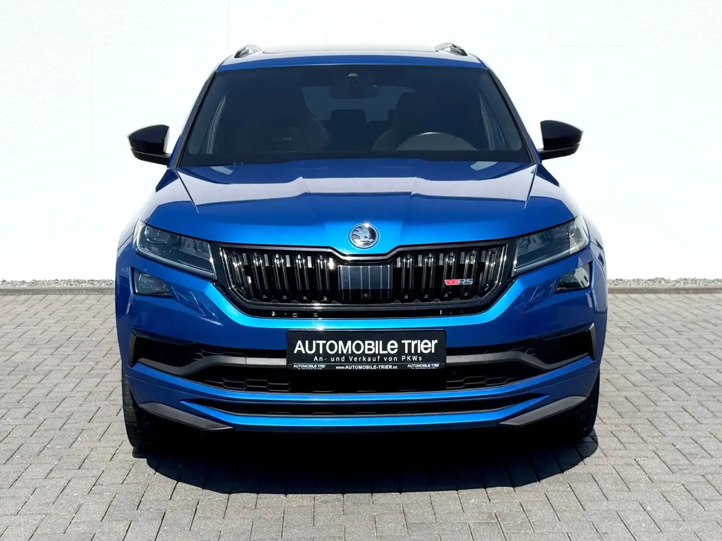 Skoda Kodiaq RS 2.0 TDI DSG 4x4 / 7.SITZER/PANO/AHK/ Синій - 2