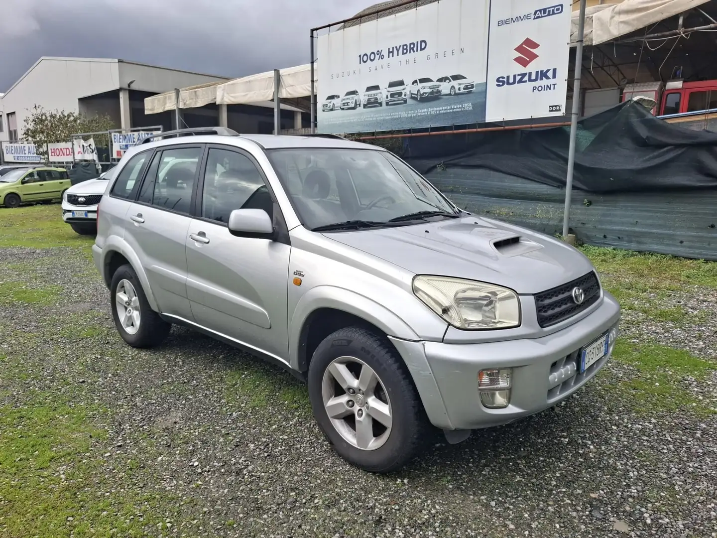 Toyota RAV 4 RAV4 2.0 - 5 porte con GANCIO TRAINO Grigio - 2