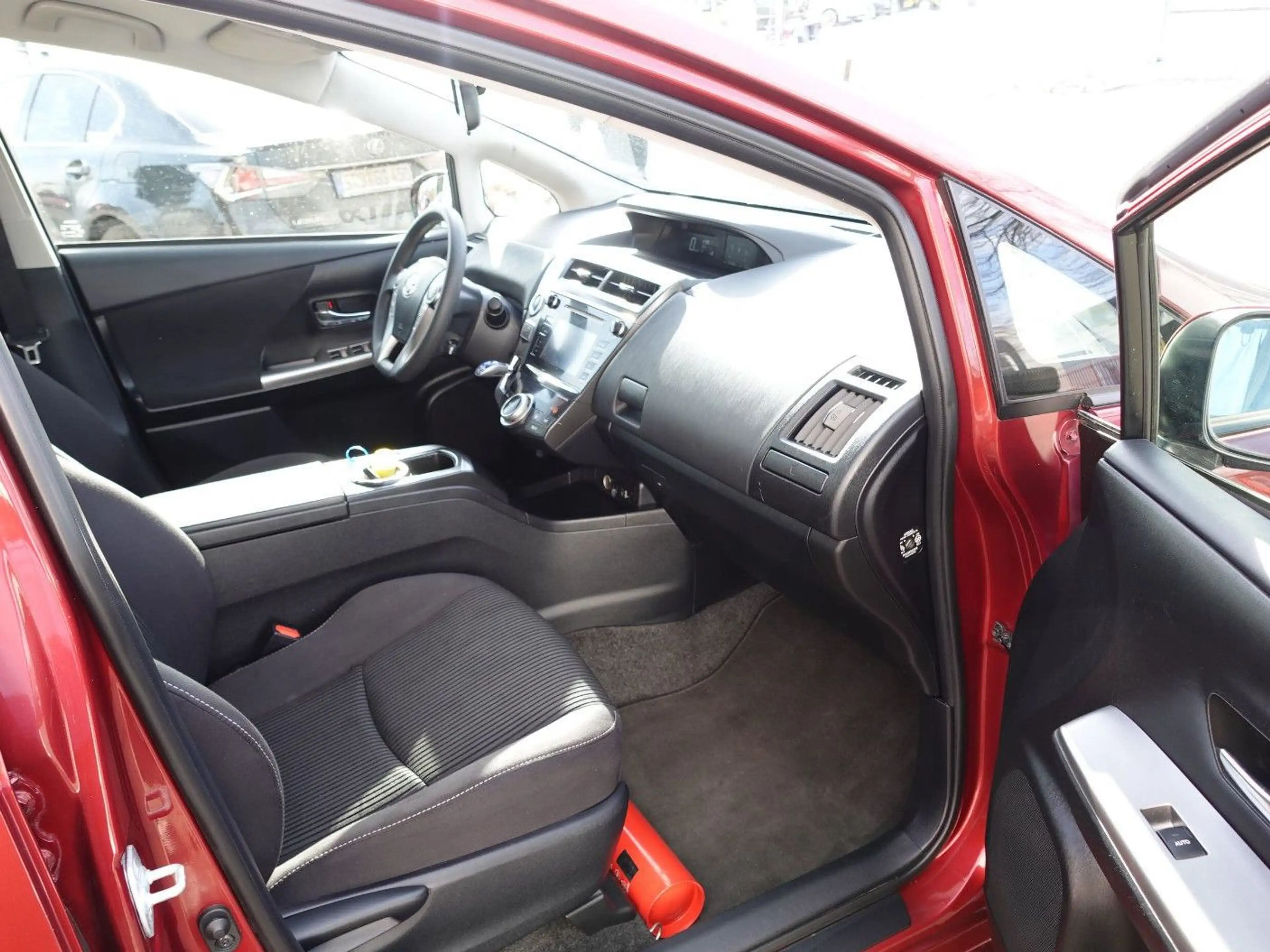 Toyota Prius+ 1.8l Comfort LED, Kamera — photo 7