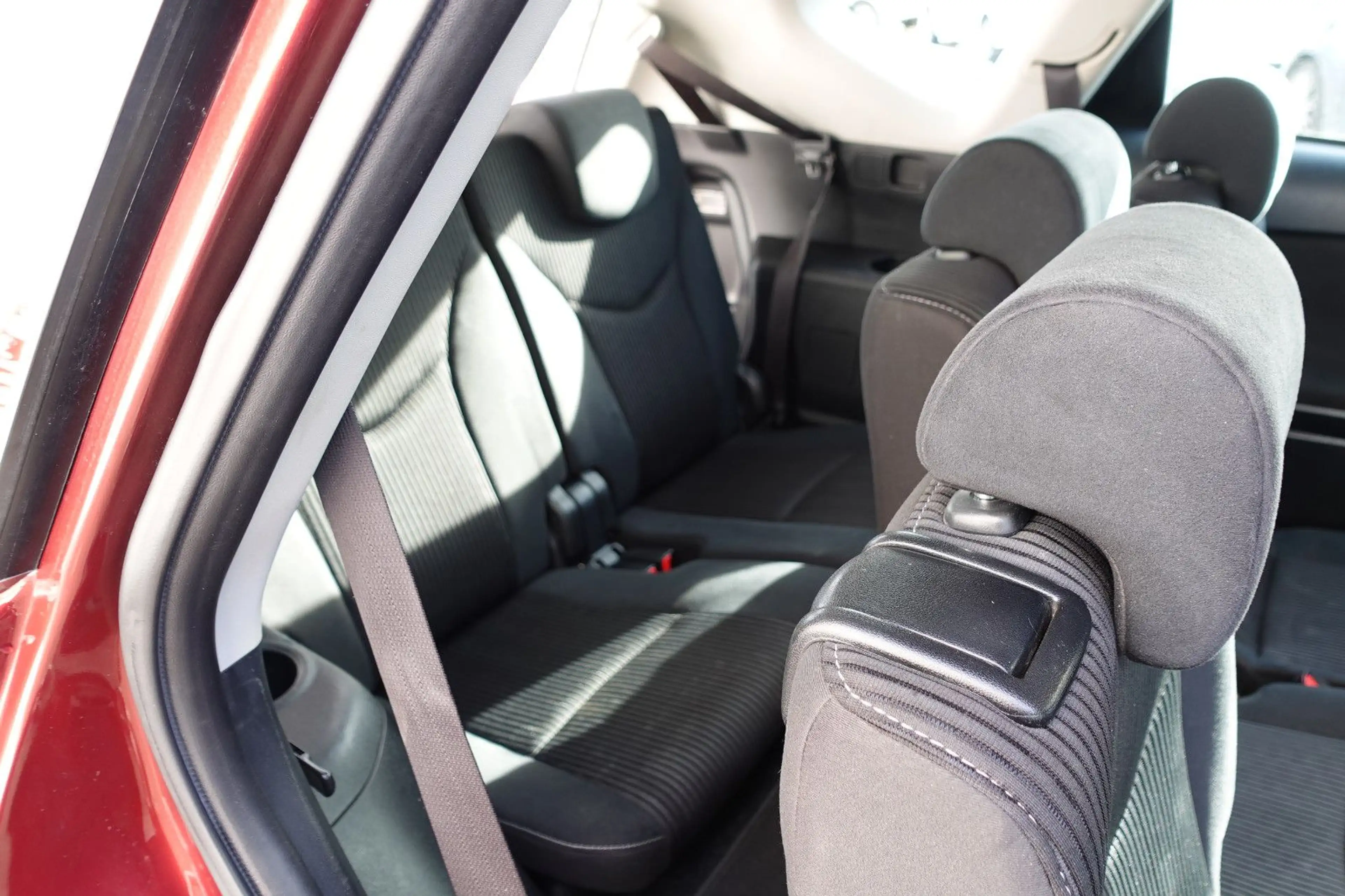 Toyota Prius+ 1.8l Comfort LED, Kamera — photo 10