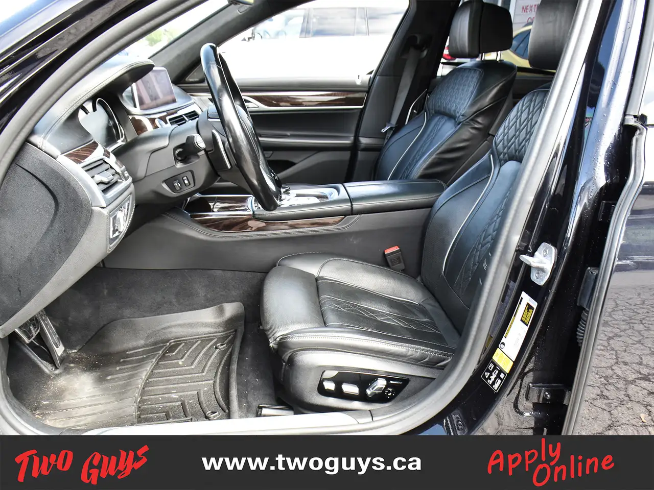 BMW 7 Series снимка BMW 7 Series