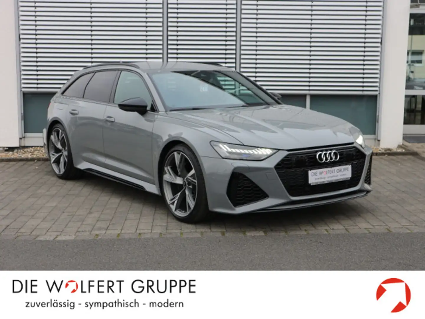 Audi RS6 TFSI tiptronic quattro *280km/h*B&O* Grau - 1