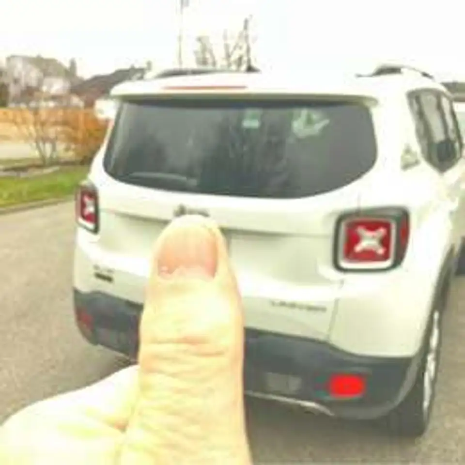 Jeep Renegade снимка Jeep Renegade