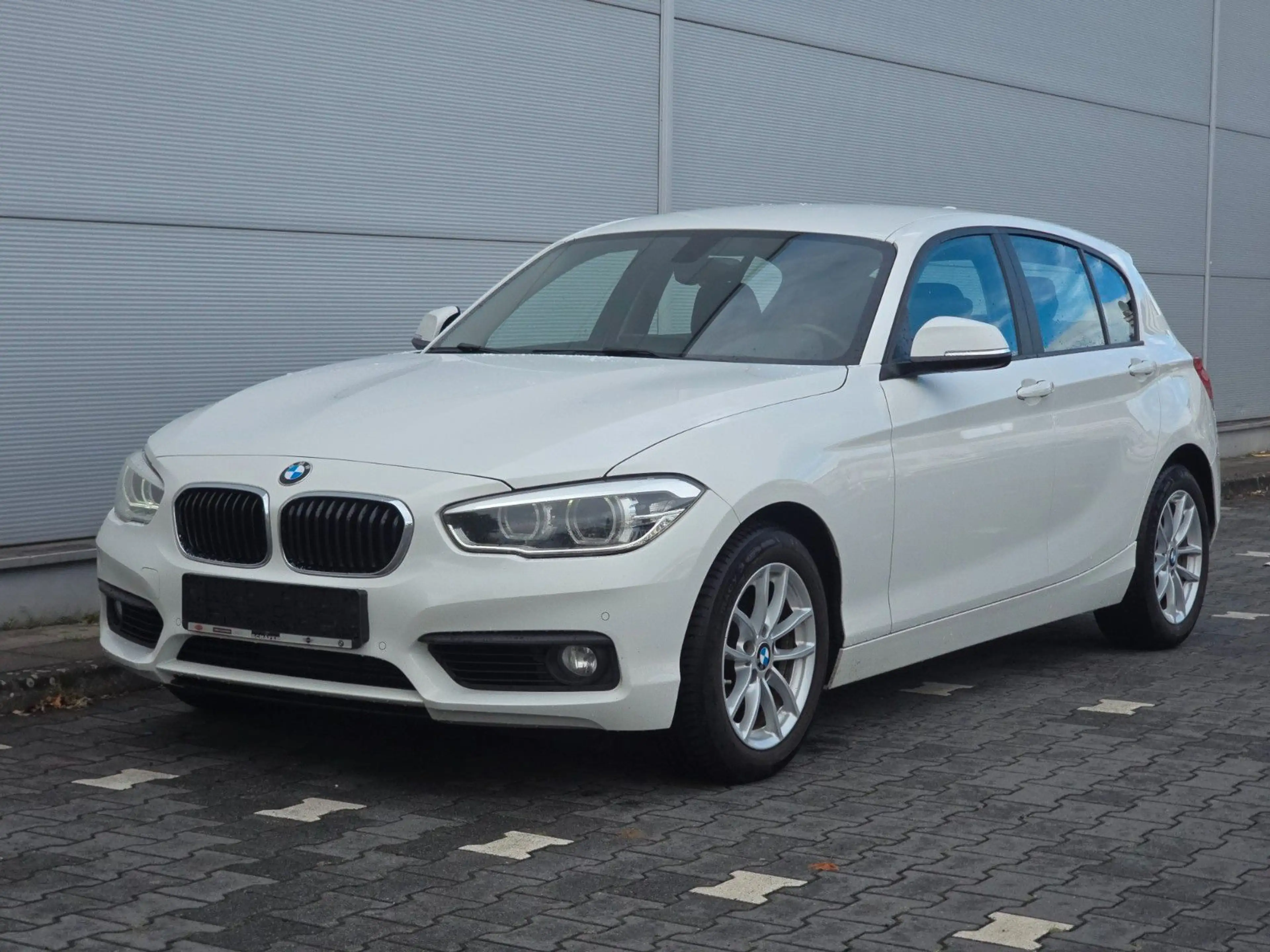 BMW 118 118d xDrive (Volle Servicehistorie) — photo 3