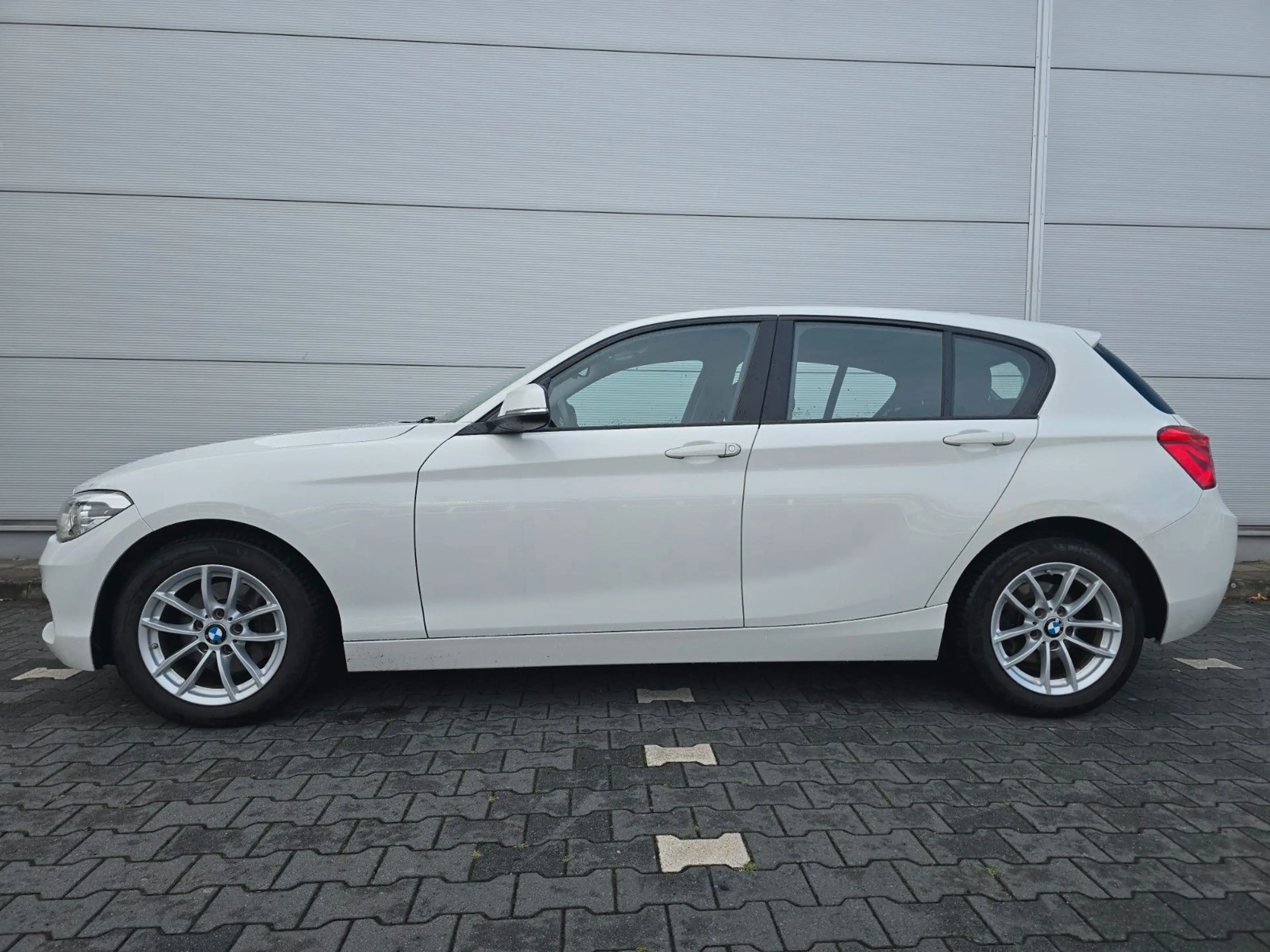 BMW 118 118d xDrive (Volle Servicehistorie) — photo 4