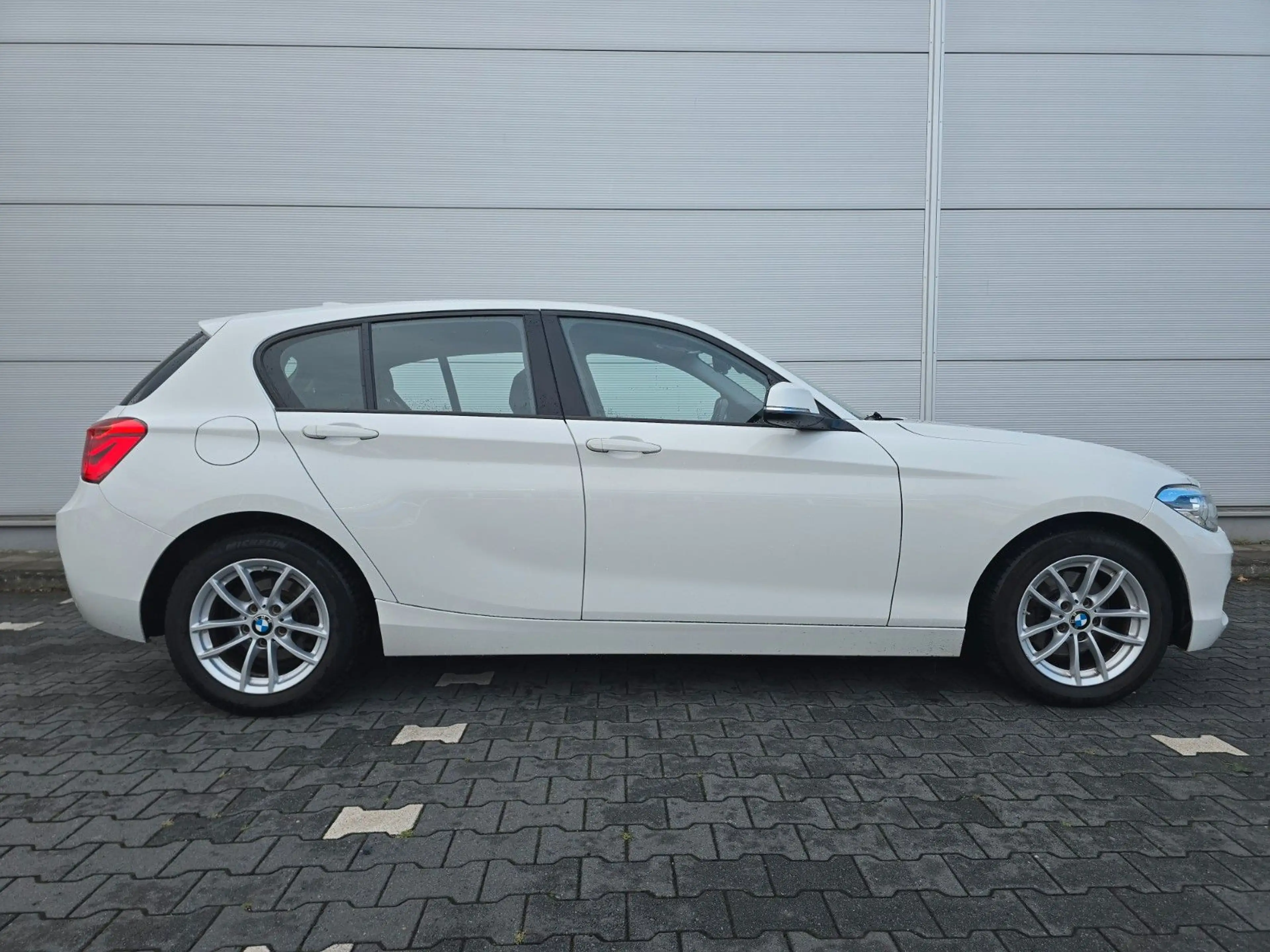 BMW 118 118d xDrive (Volle Servicehistorie) — photo 7