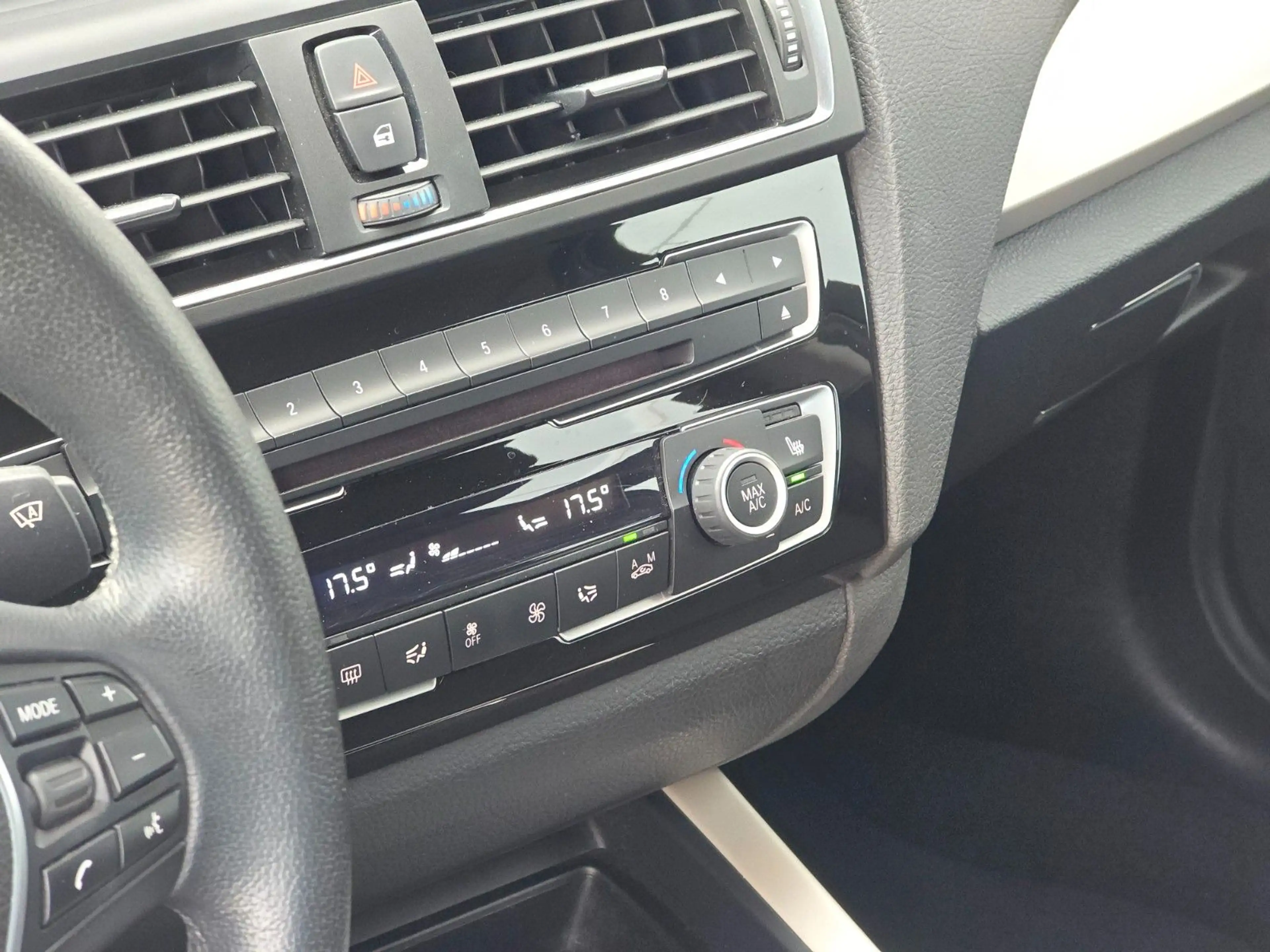 BMW 118 118d xDrive (Volle Servicehistorie) — photo 15