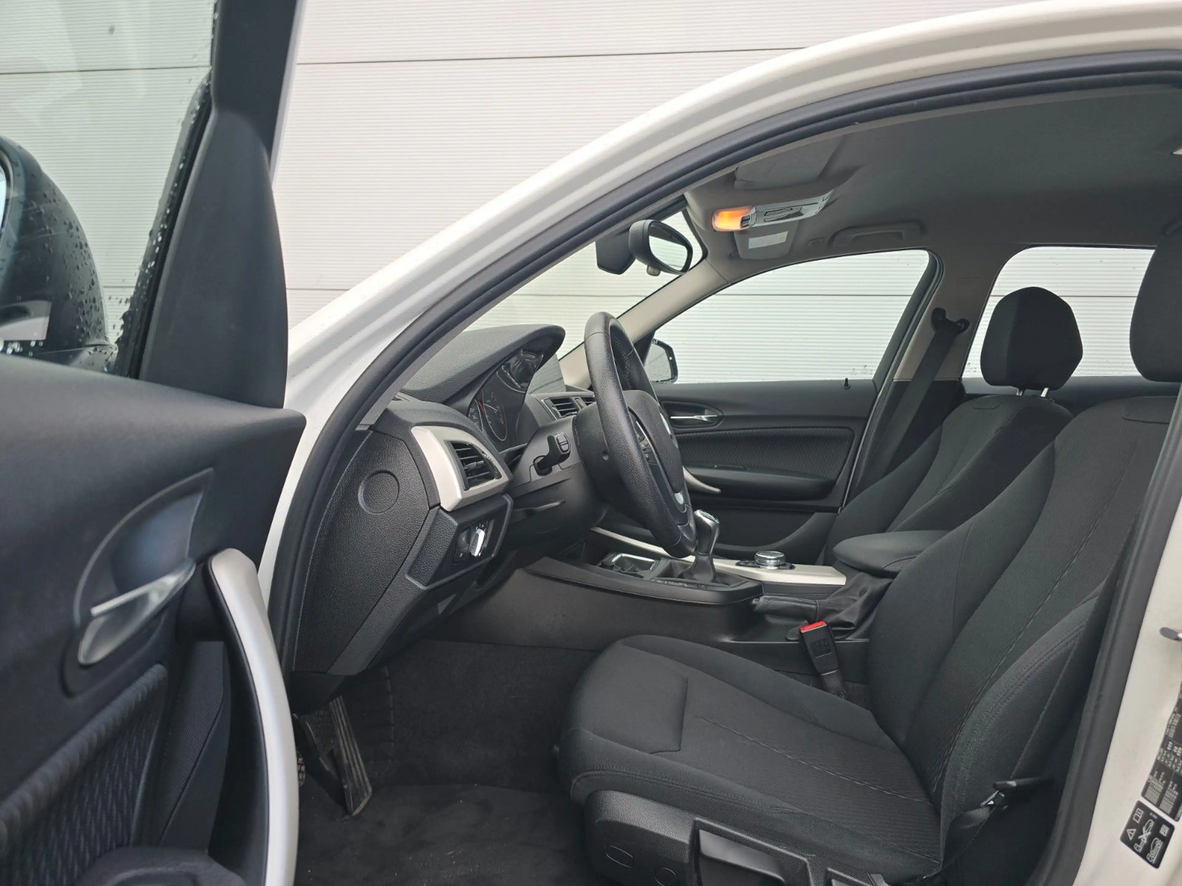 BMW 118 118d xDrive (Volle Servicehistorie) — photo 9