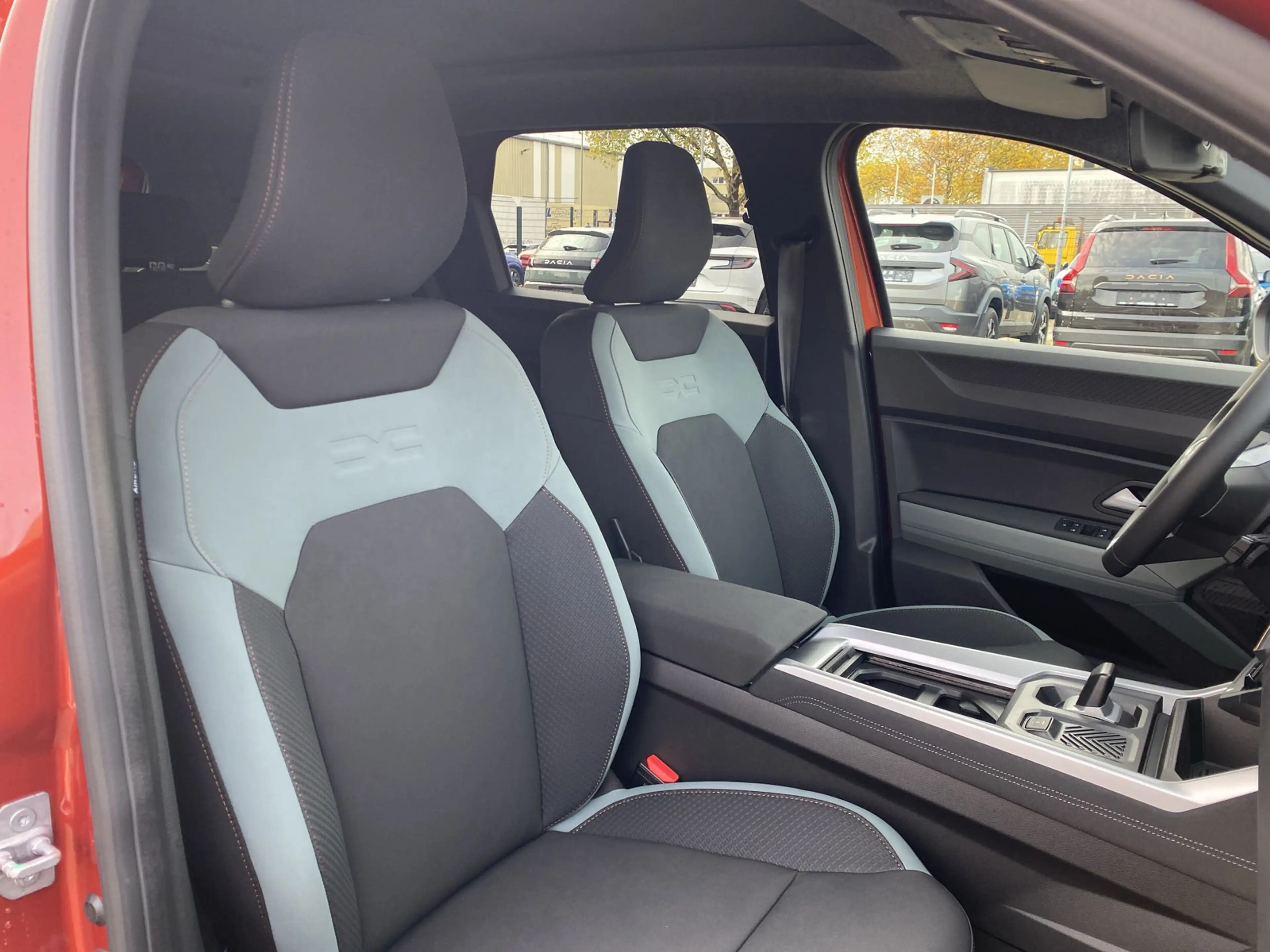 Dacia Bigster Extreme HYBRID 155 Auto ACC 360°Kamera — photo 13