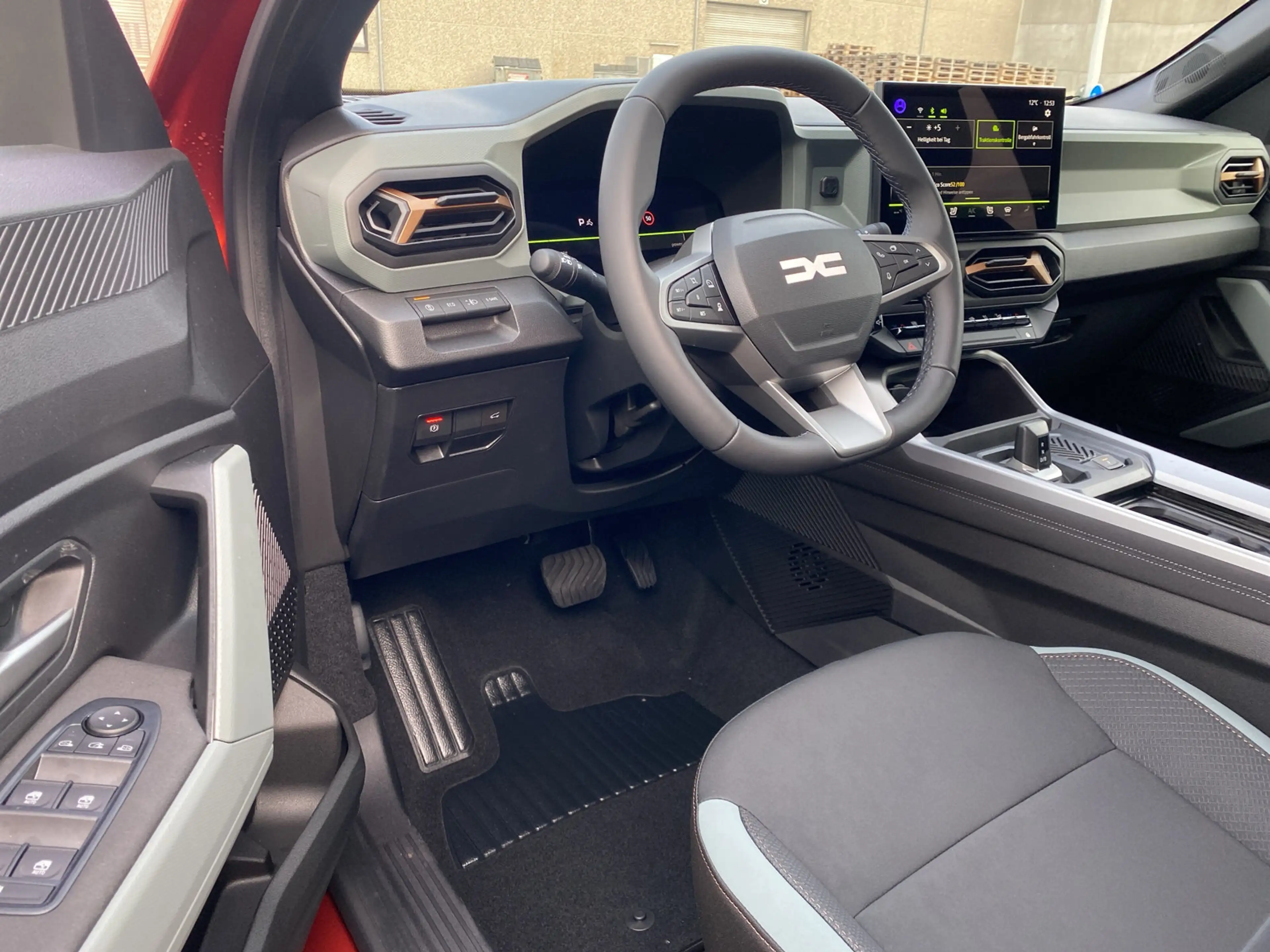 Dacia Bigster Extreme HYBRID 155 Auto ACC 360°Kamera — photo 10