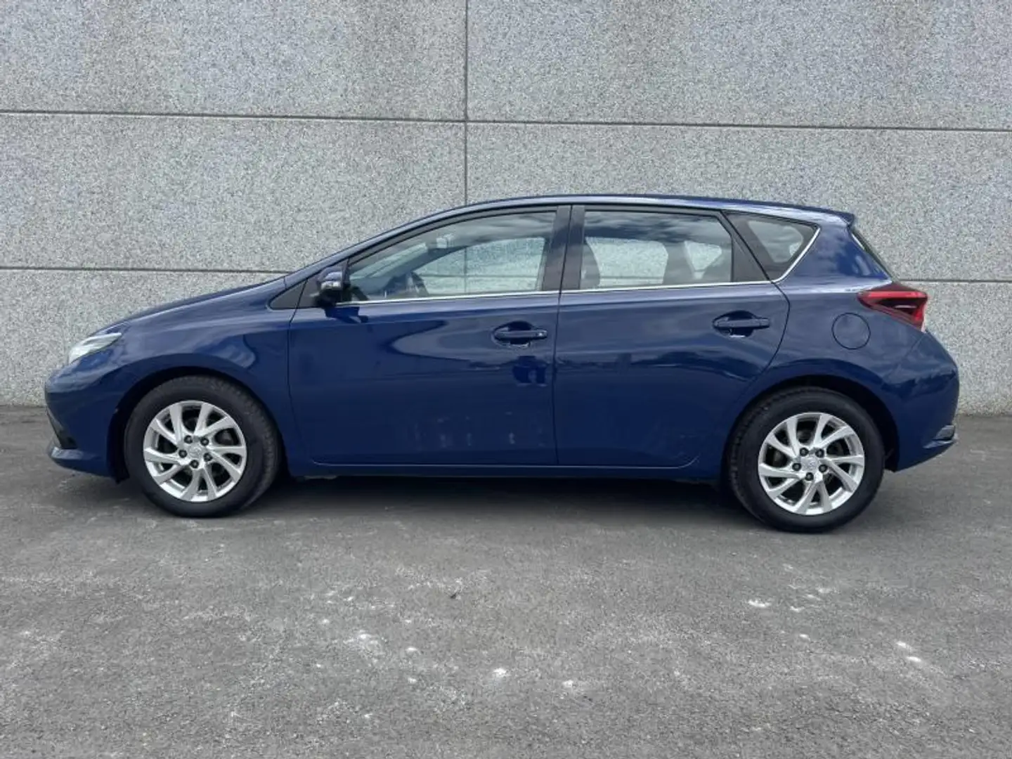 Toyota Auris 1.2 Turbo 6 MT Comfort & Pack Blauw - 2