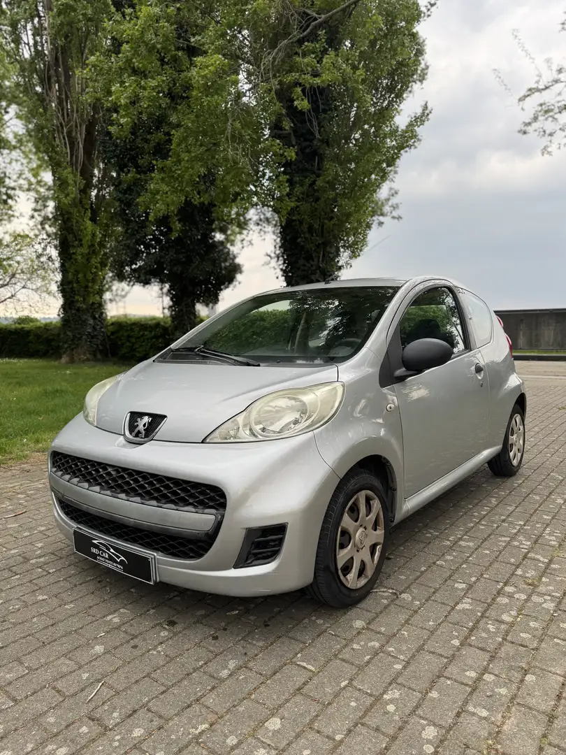 Peugeot 107 1.0i 1ere propriétaire / prête à immatriculée Gris - 1