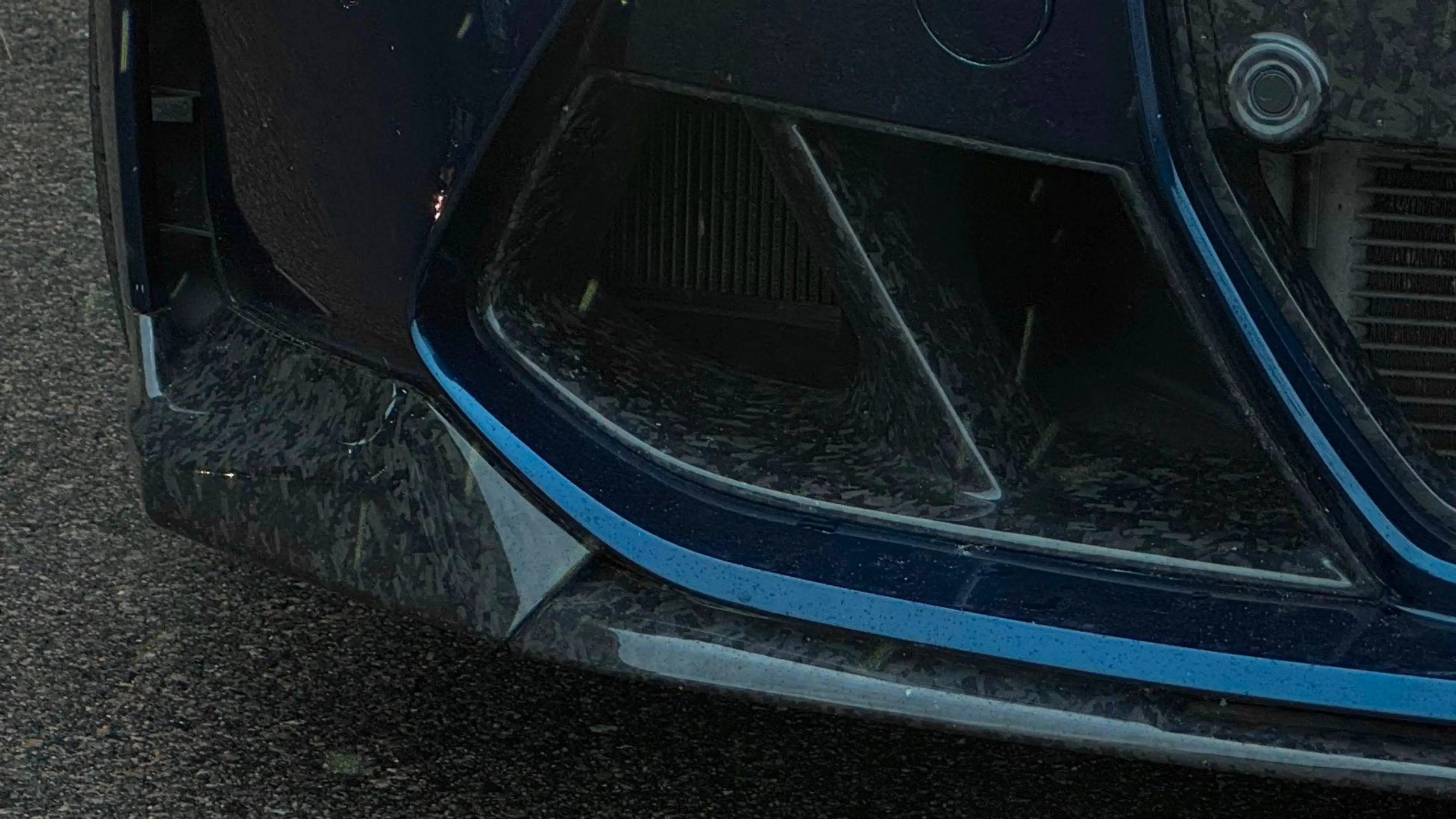 BMW M4 Competition/ACC/HUD/360°/LASER/Carbon/H&K/R20 — photo 15