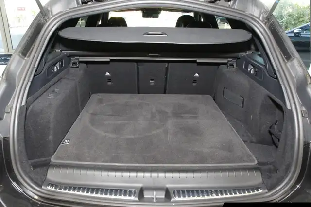 Mercedes-Benz C-Class view 15