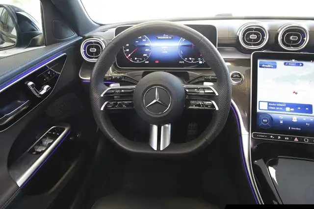 Mercedes-Benz C-Class view 12