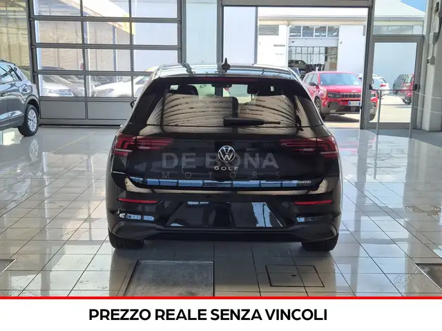 Volkswagen Golf view 3