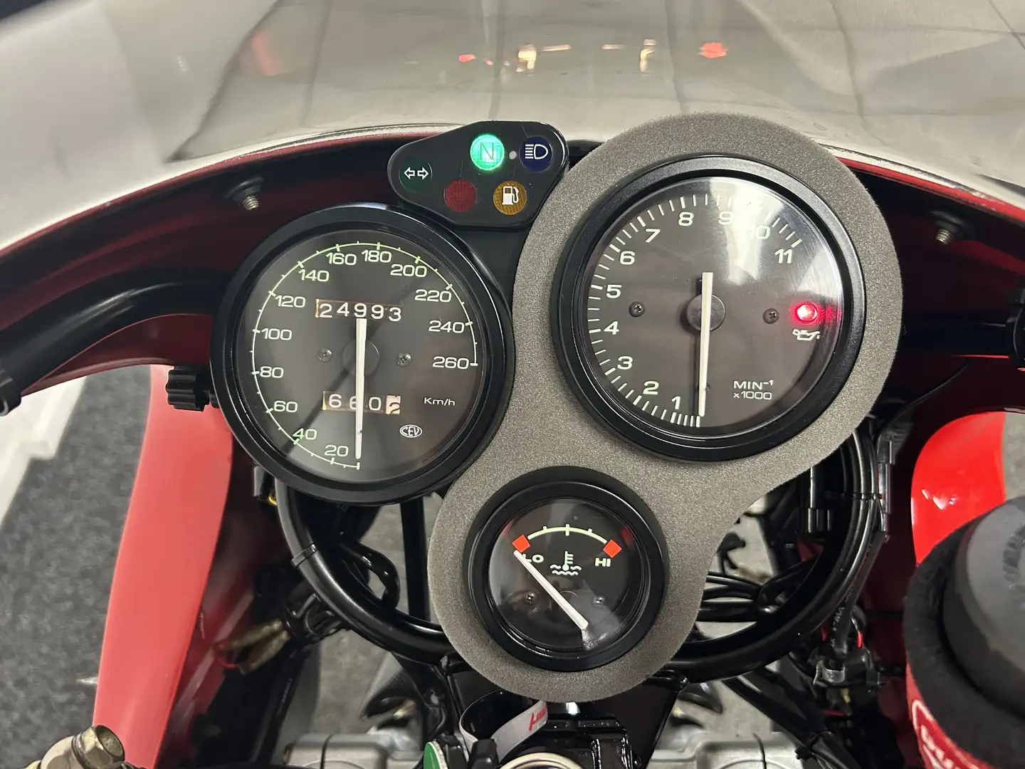 Ducati 900 SS Rood - 2