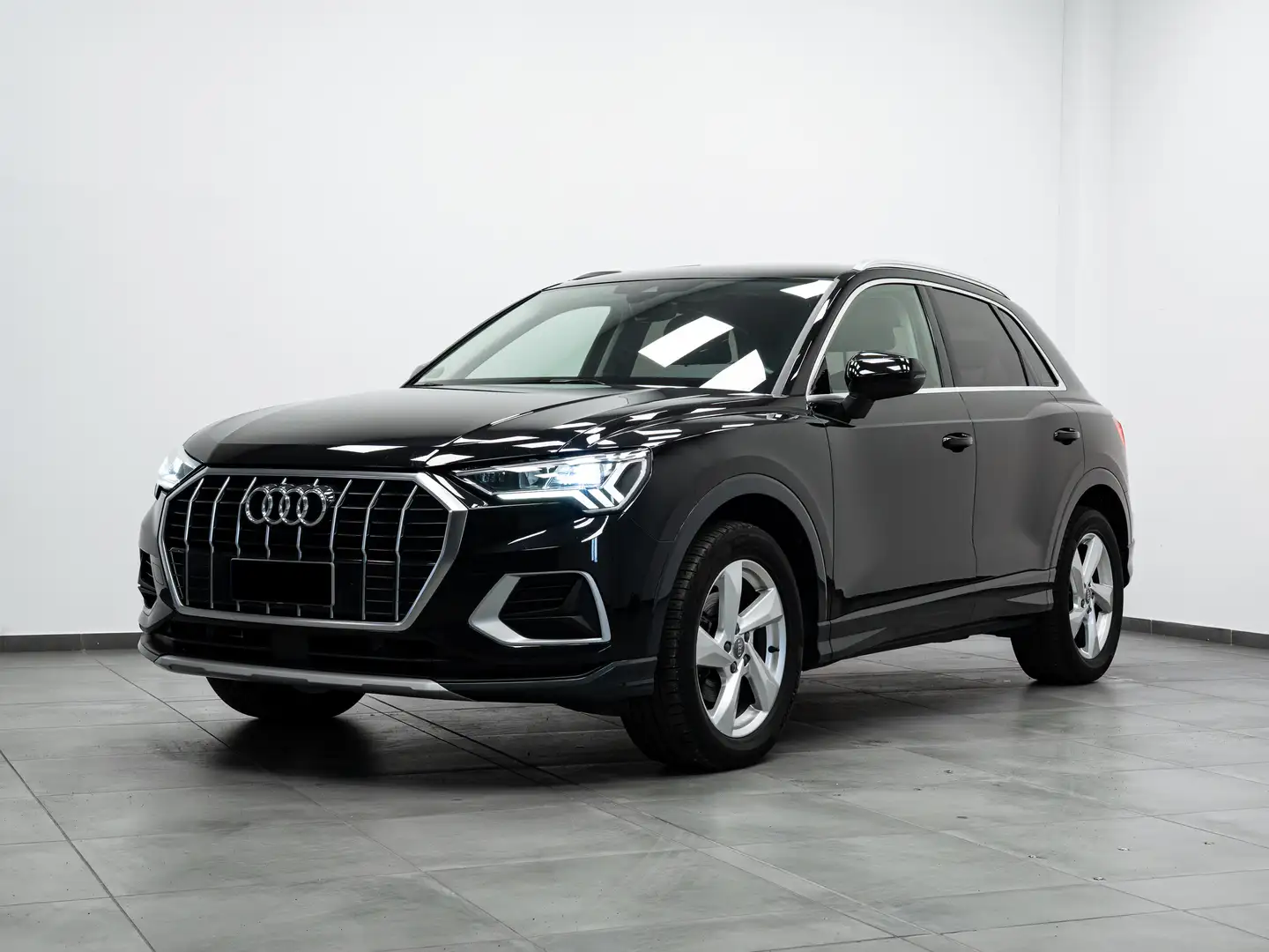 Audi Q3 35TFSI S-TRONIC S-LINE EDITION Schwarz - 1