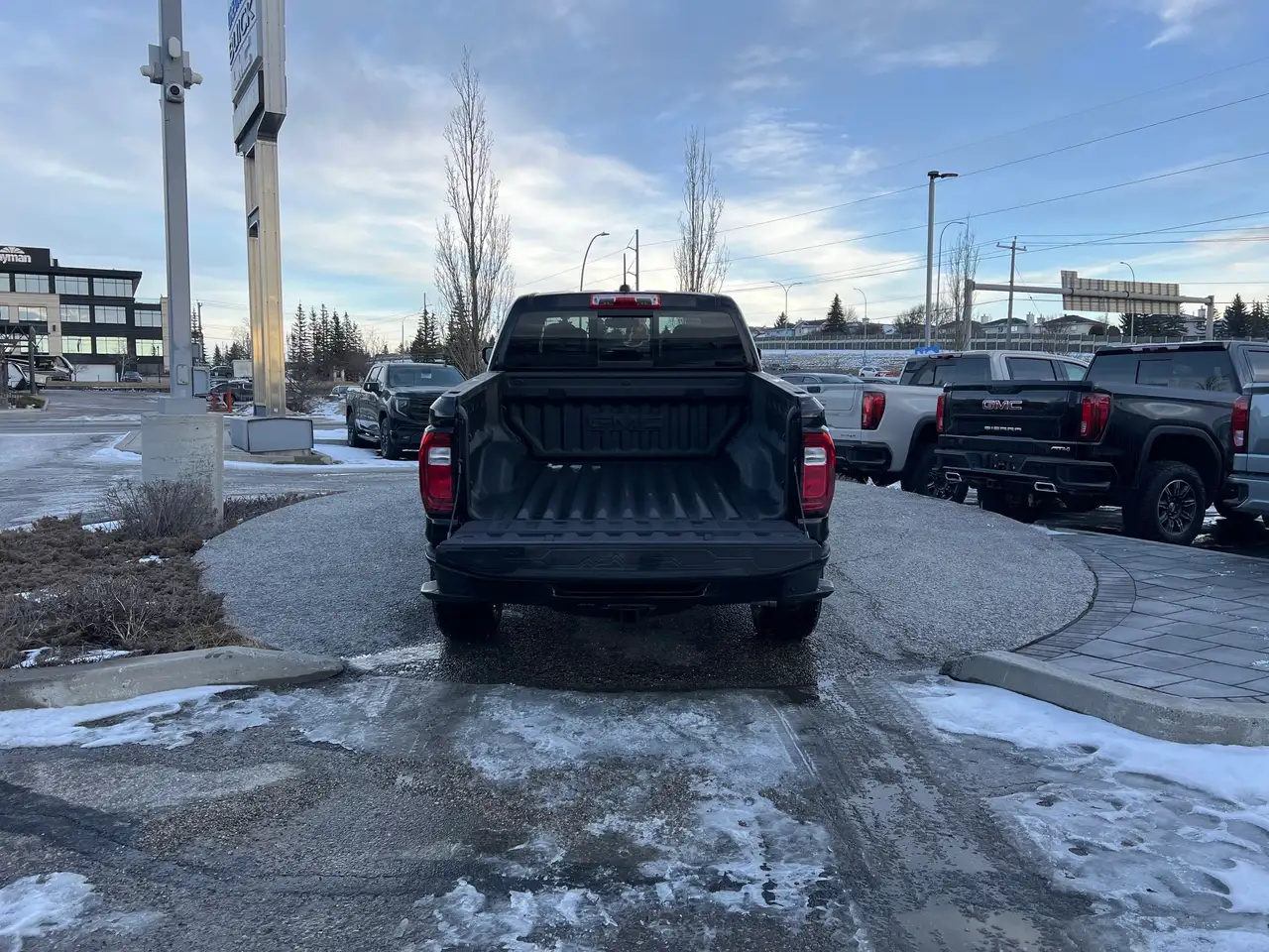 GMC Canyon снимка GMC Canyon