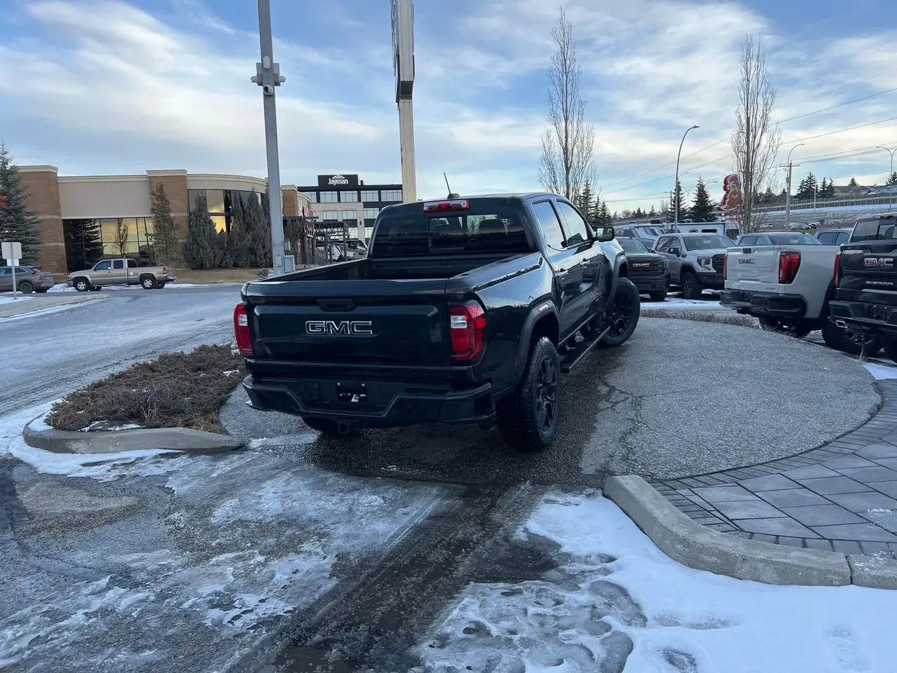 GMC Canyon снимка GMC Canyon