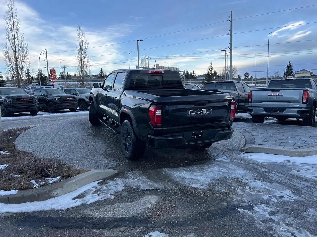 GMC Canyon снимка GMC Canyon