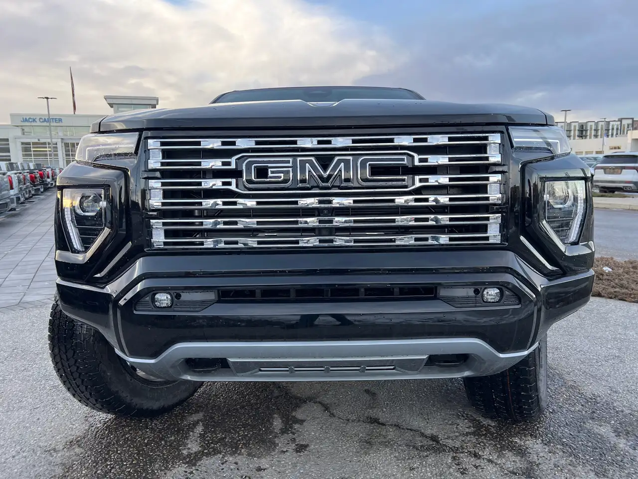 GMC Canyon снимка GMC Canyon