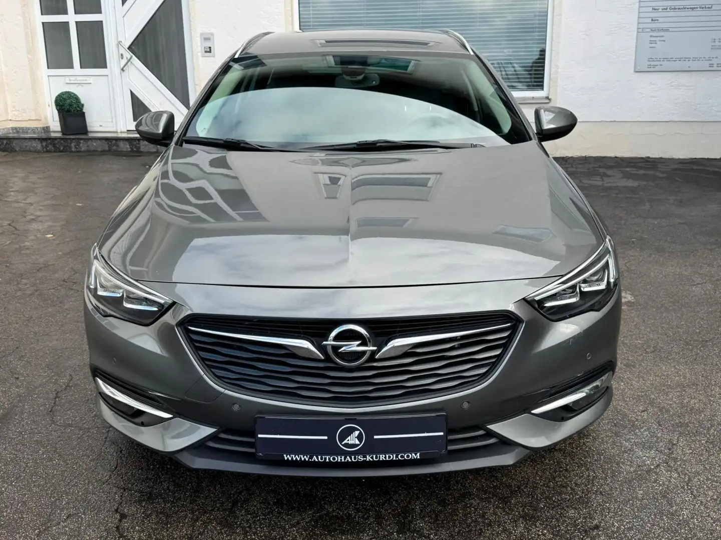 Opel Insignia B ST Innovation KEYLESS LED KAMERA NAVI Gris - 2