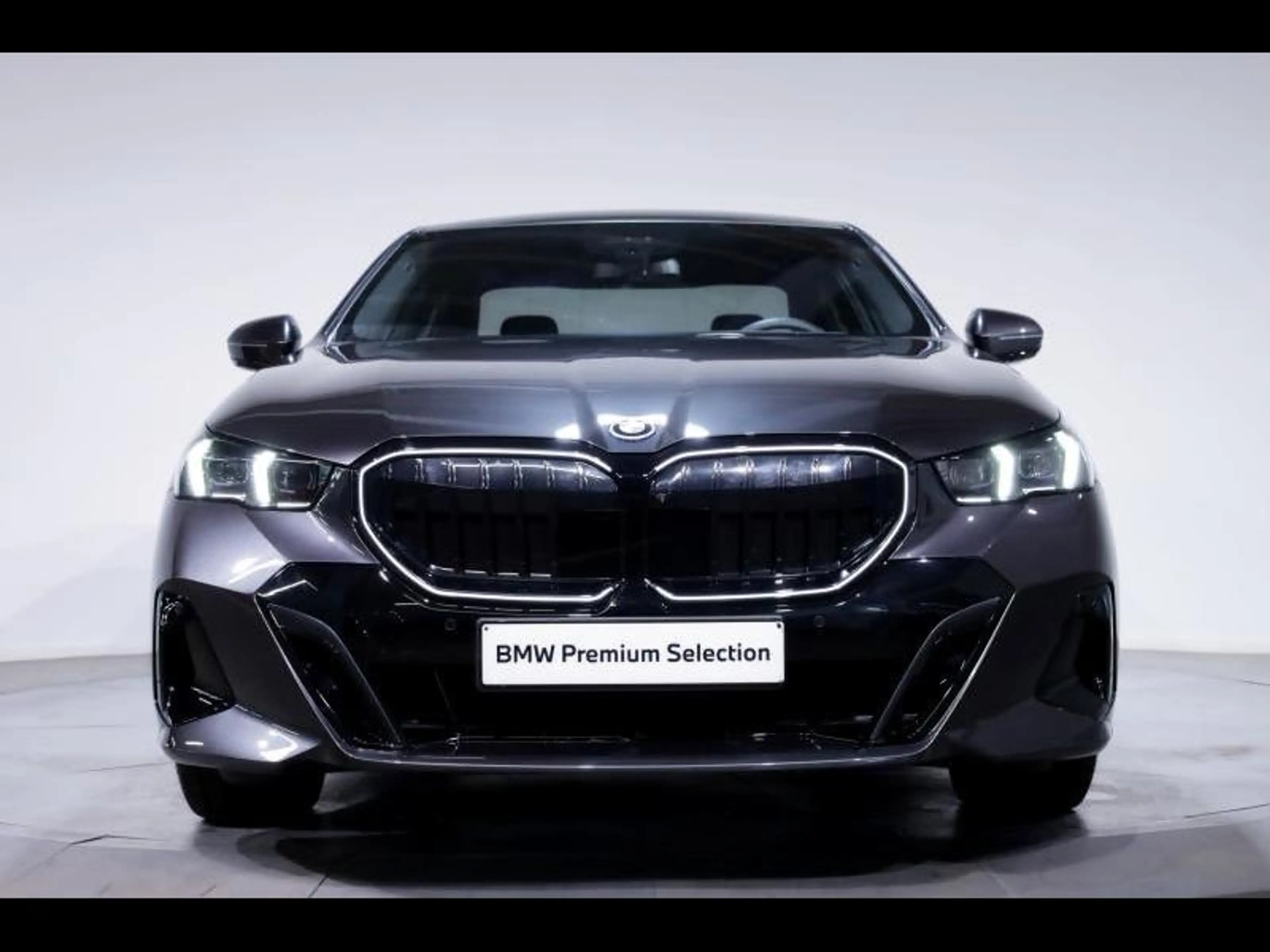 BMW 530 e Berline Kit M Sport 530e Berline — photo 2