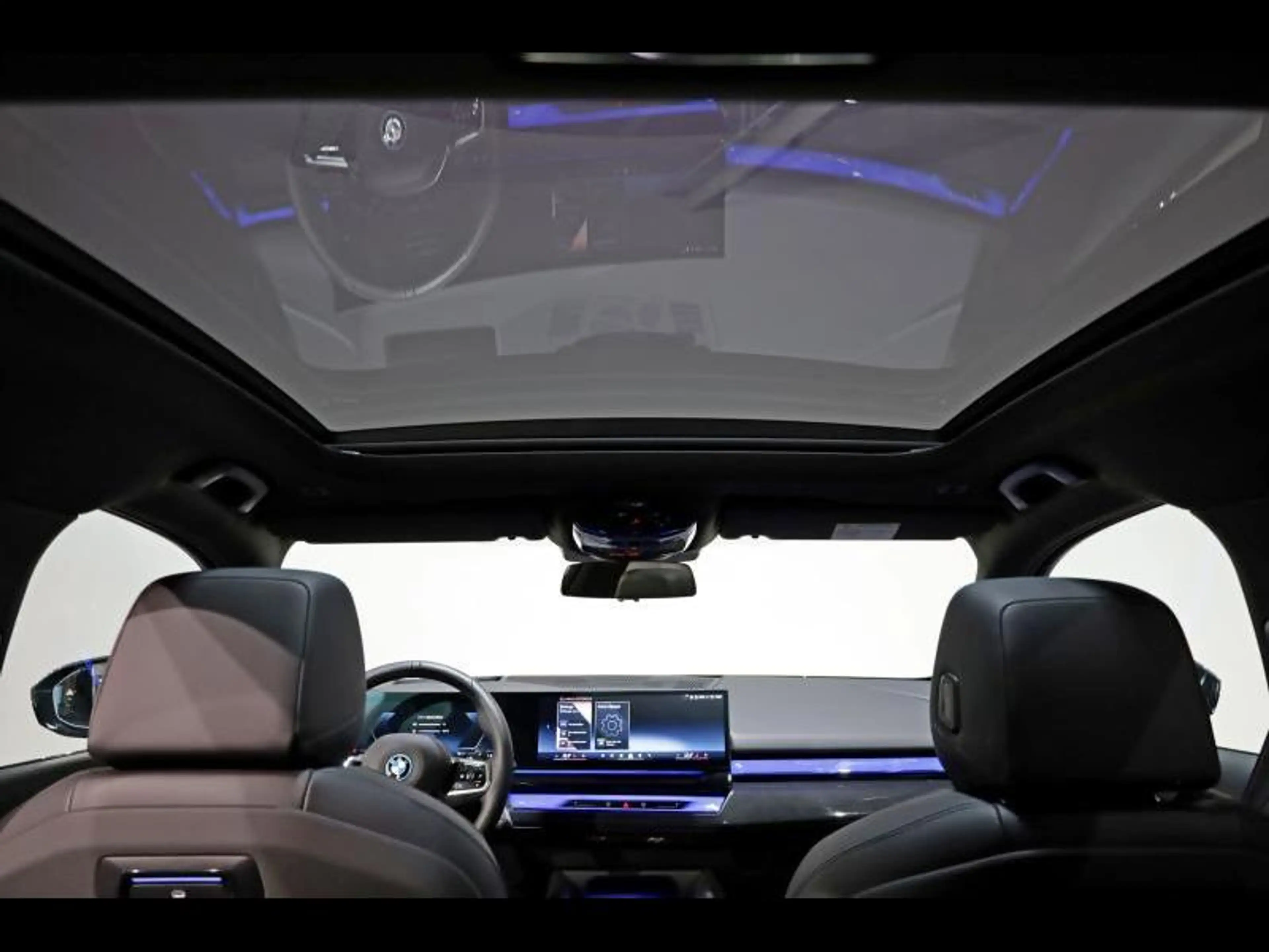 BMW 530 e Berline Kit M Sport 530e Berline — photo 13