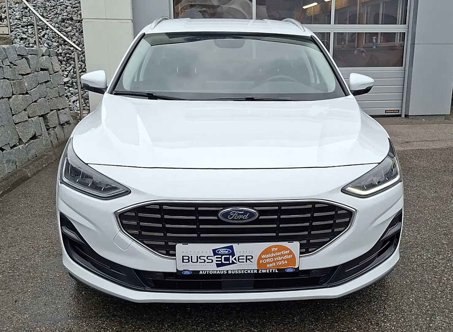 Ford Focus Turnier 1,5 EcoBlue Titanium X Weiß - 2
